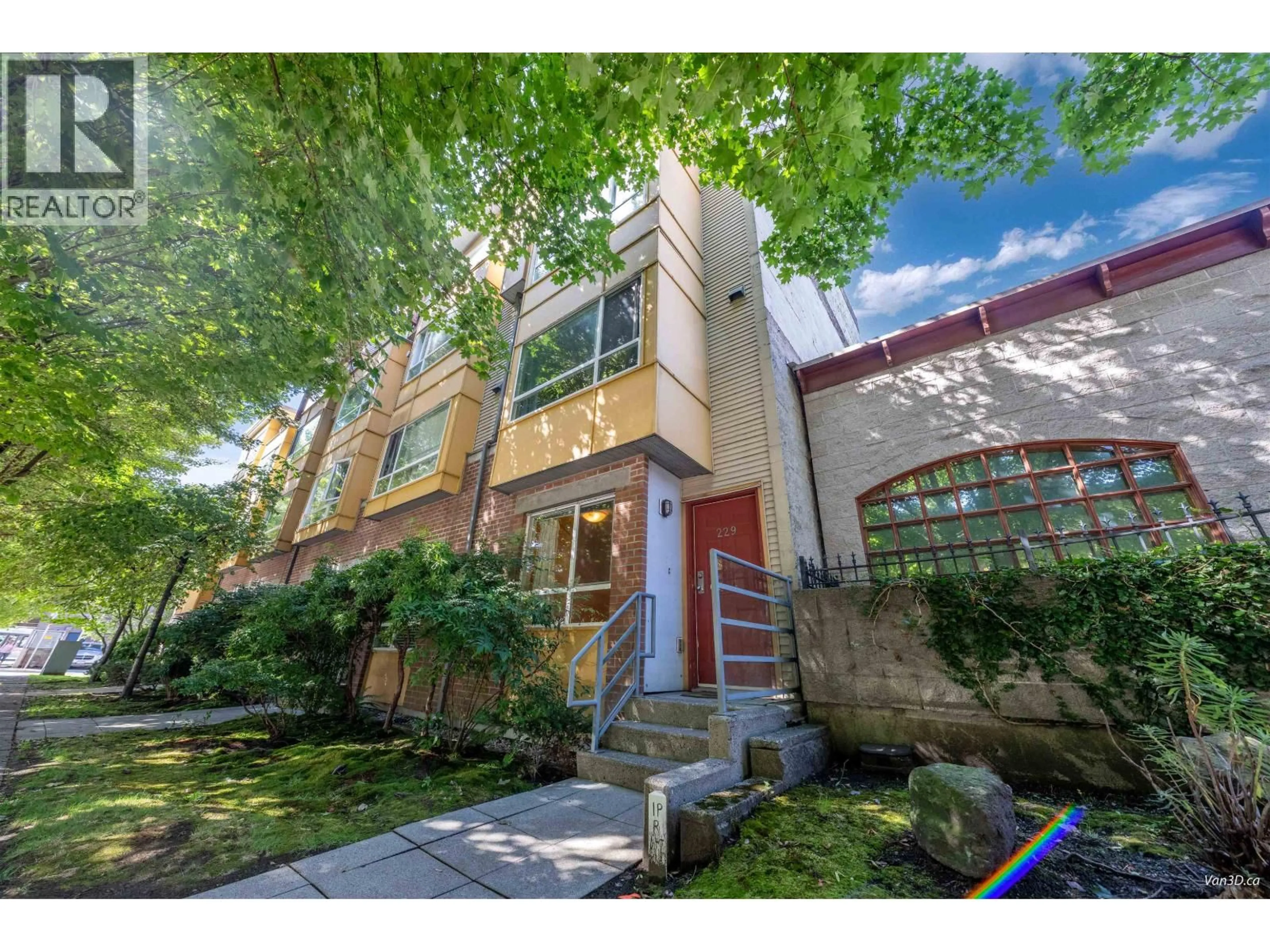 Home with brick exterior material, street for 229 11TH AVENUE, Vancouver British Columbia V5T2C4