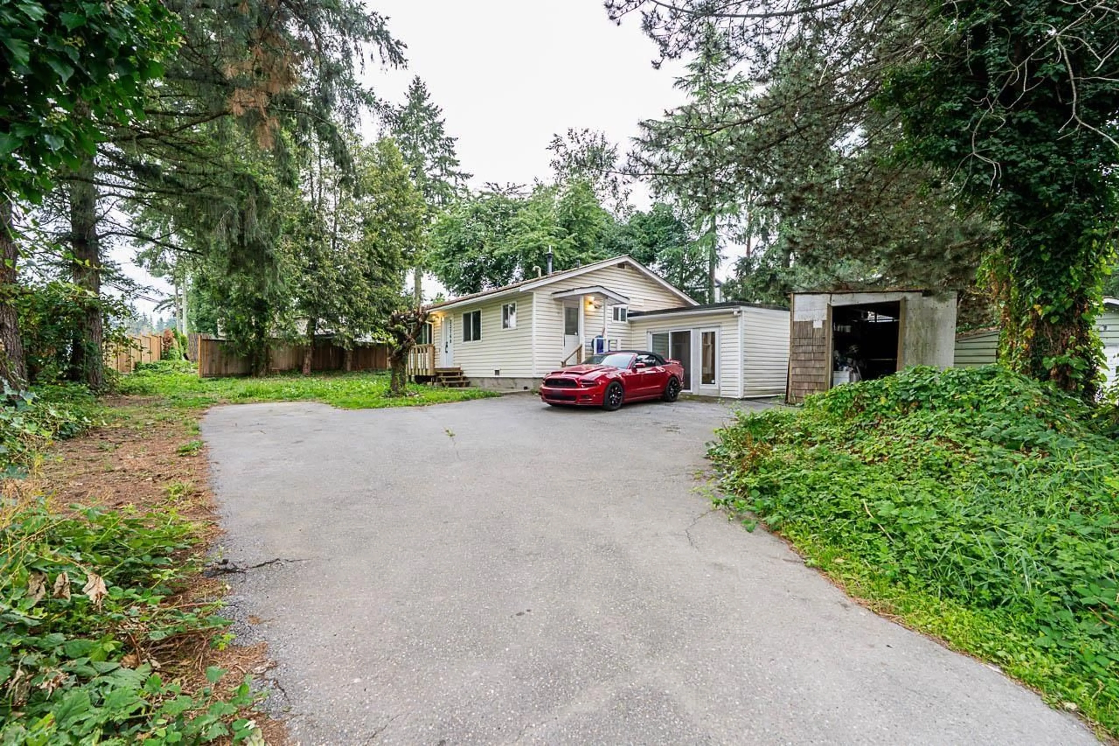 Unknown for 23768 FRASER, Langley British Columbia V2Z2K8