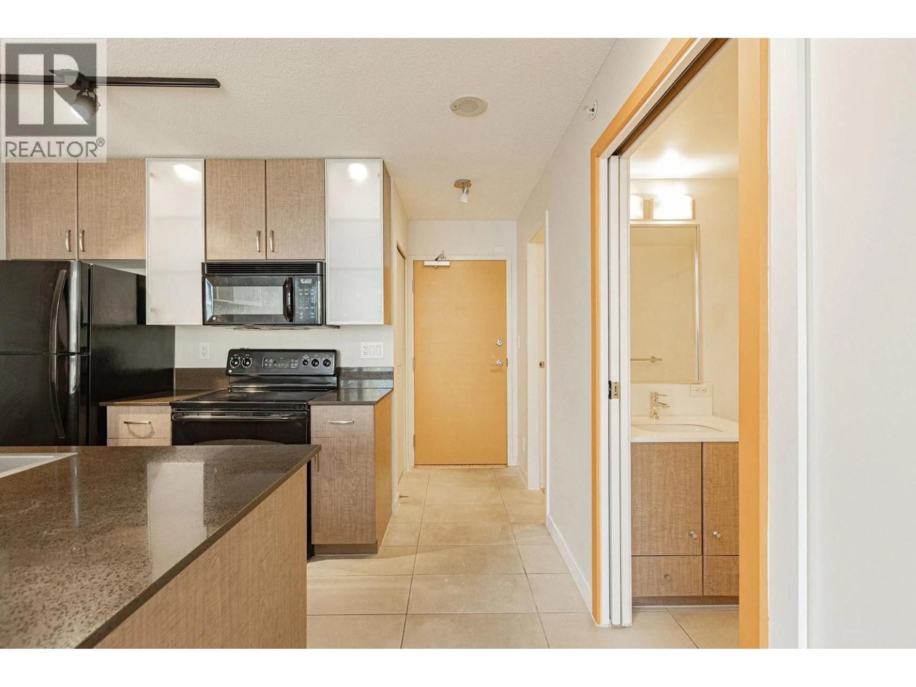 Standard kitchen, ceramic/tile floor for 2304 - 977 MAINLAND STREET, Vancouver British Columbia V6B1T2