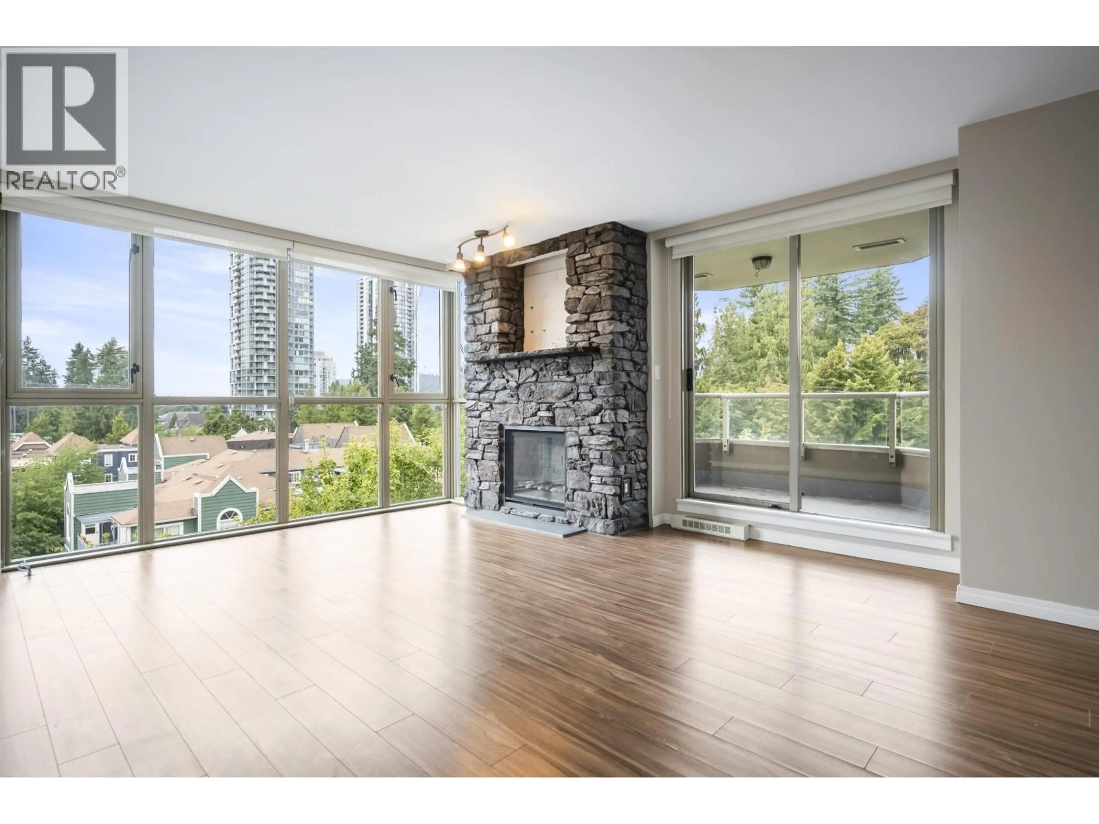 Unknown for 601 - 3070 GUILDFORD WAY, Coquitlam British Columbia V3B7R8