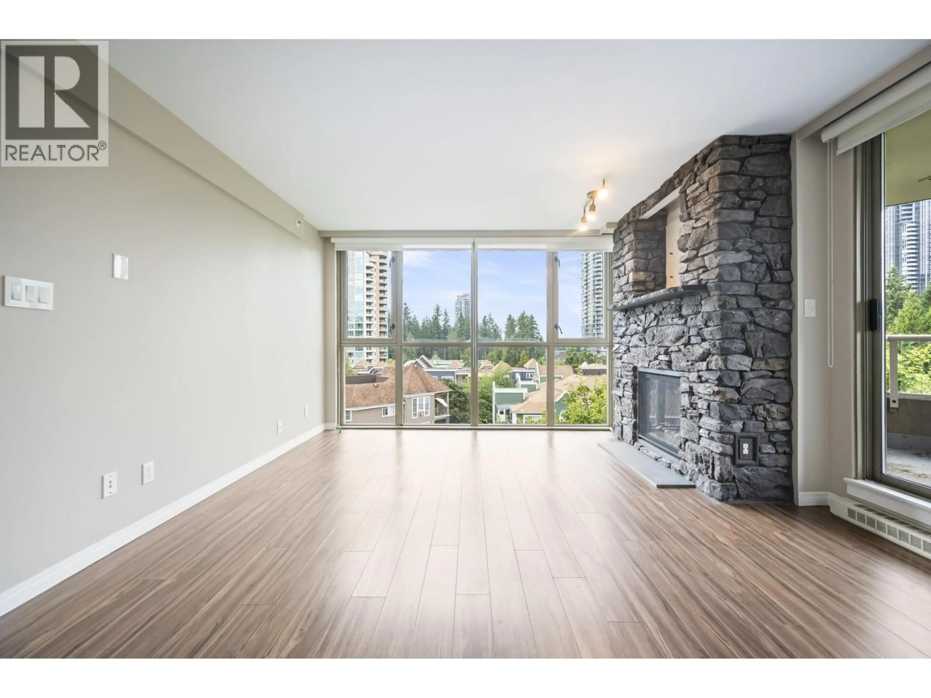 Unknown for 601 - 3070 GUILDFORD WAY, Coquitlam British Columbia V3B7R8