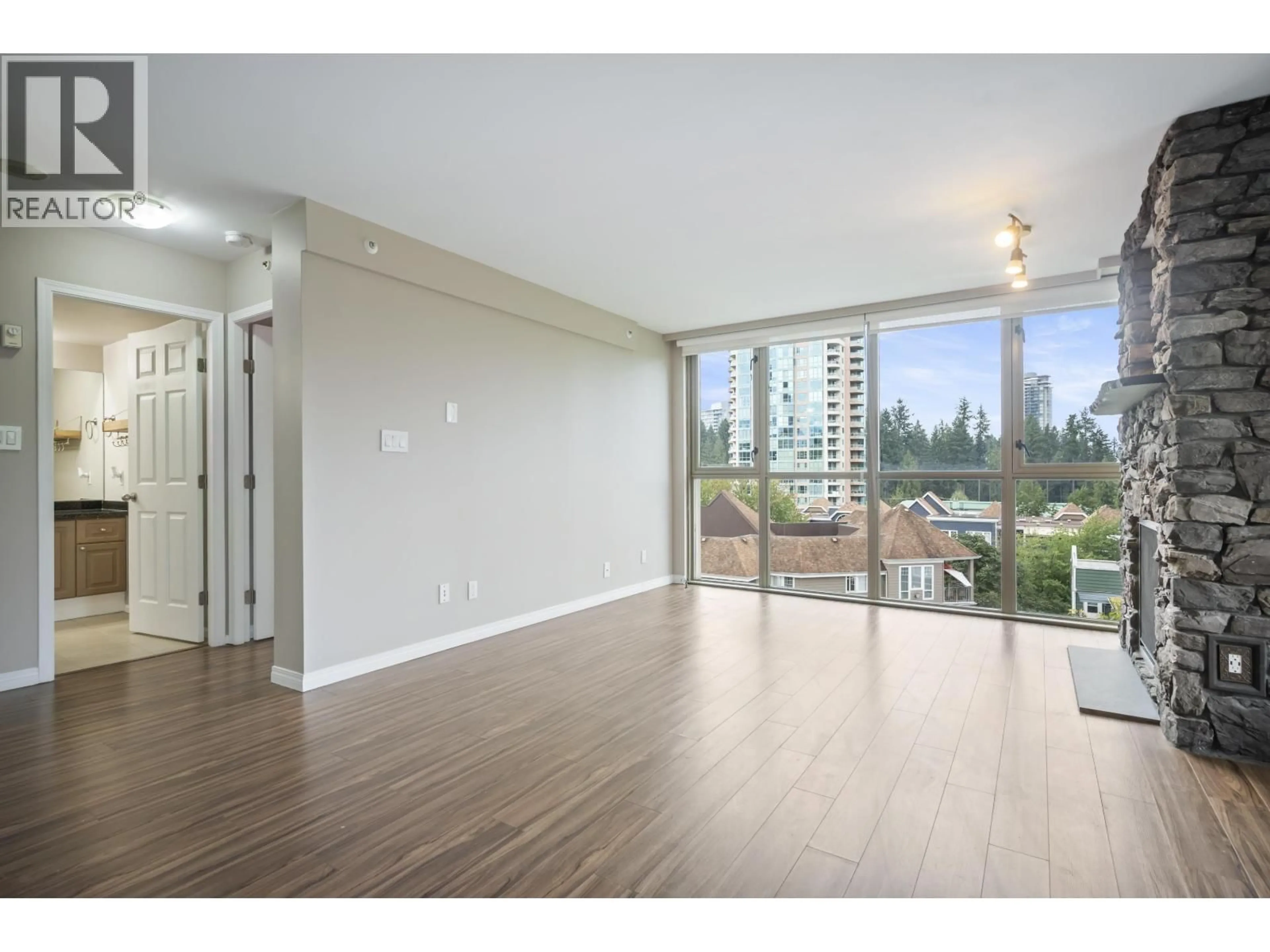 Unknown for 601 - 3070 GUILDFORD WAY, Coquitlam British Columbia V3B7R8
