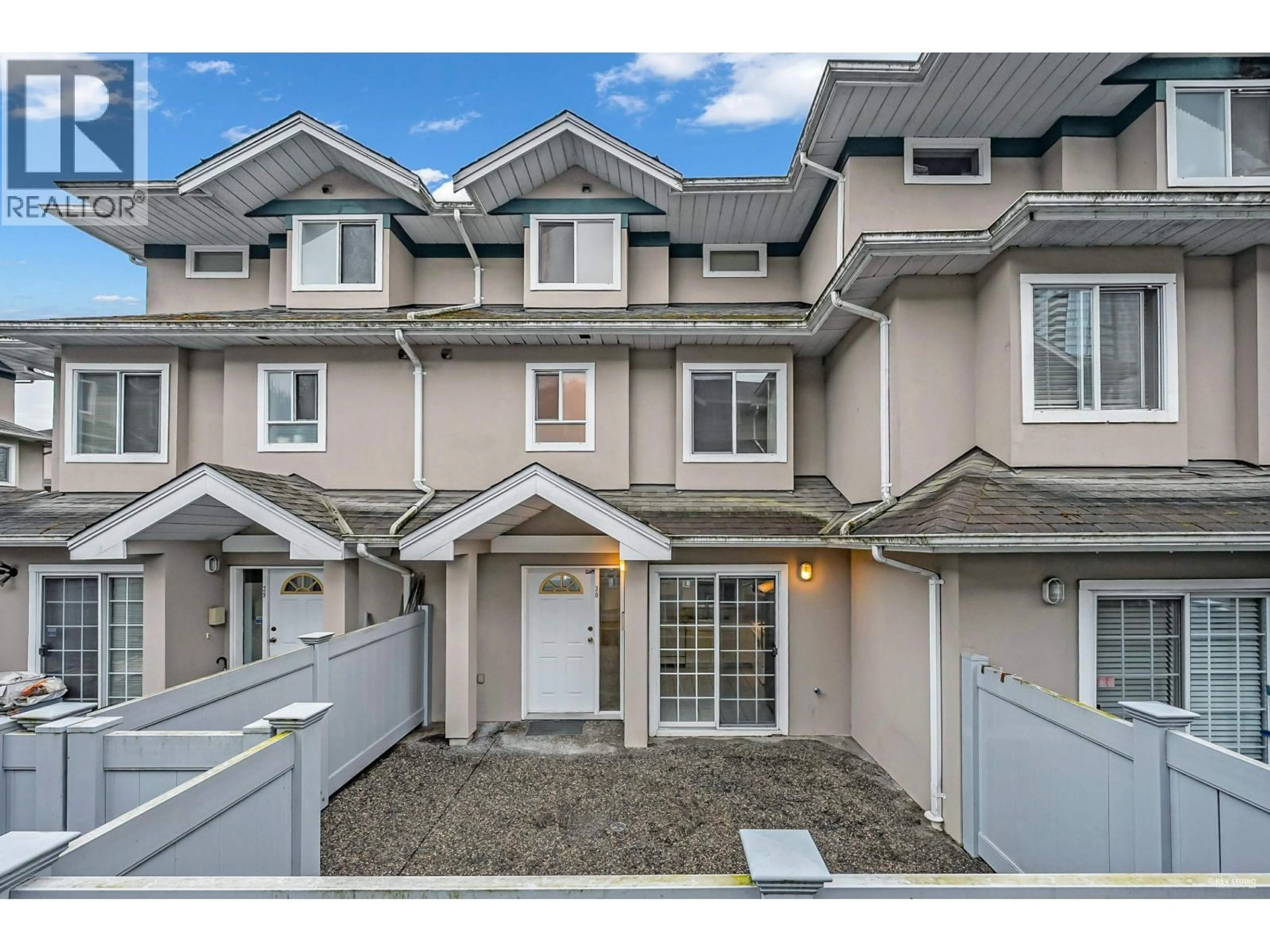 Unknown for 30 - 7128 18TH AVENUE, Burnaby British Columbia V3N1H1