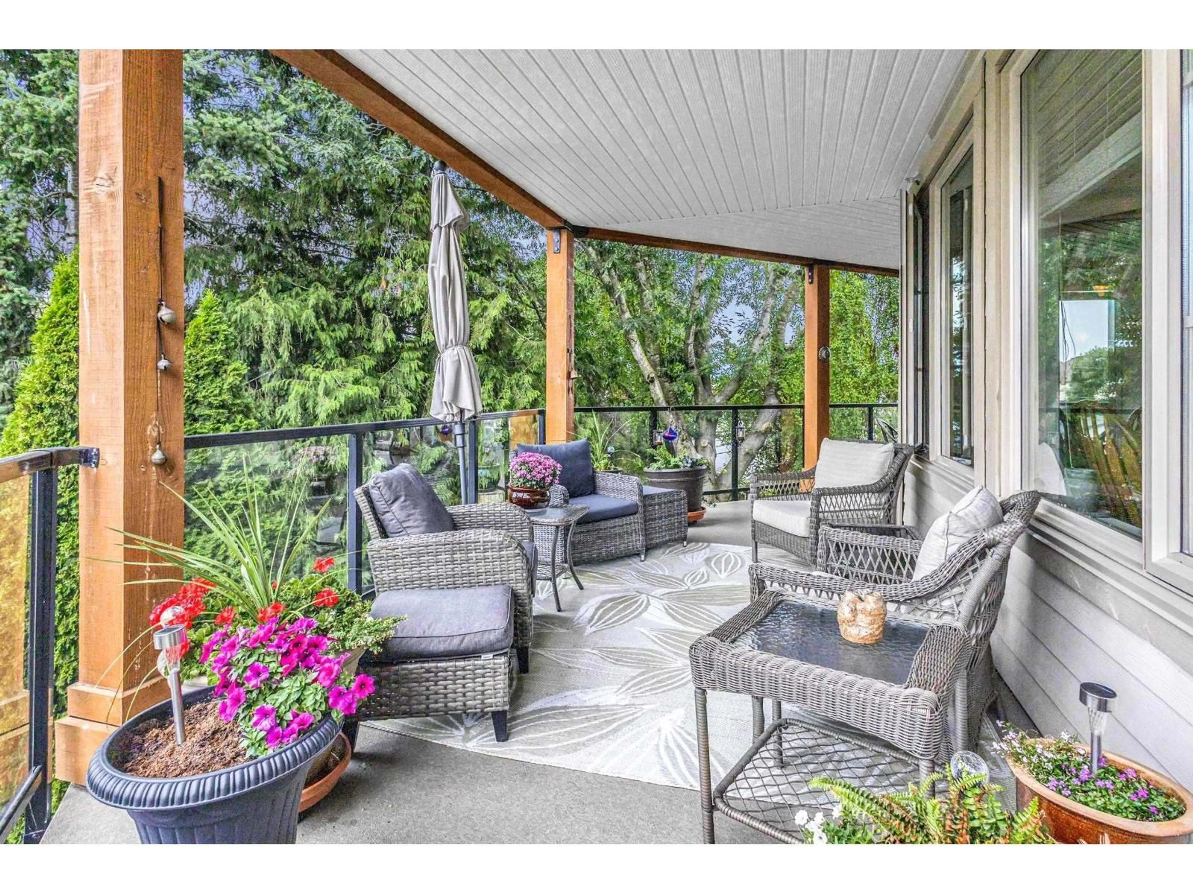 Patio, unknown for 304 - 45754 KEITH WILSON ROAD, Chilliwack British Columbia V2R6A2