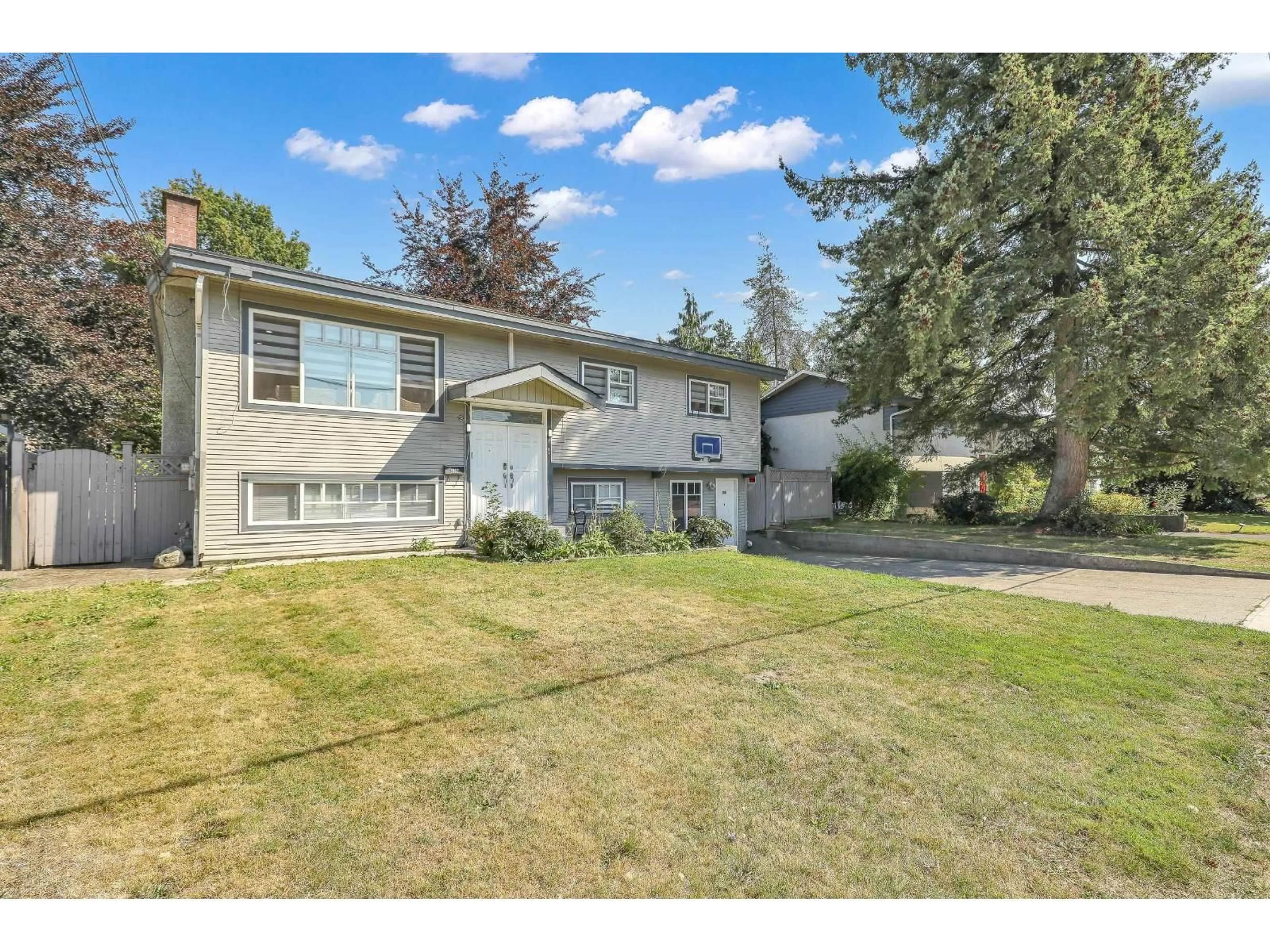 Home with vinyl exterior material, street for 9162 119A, Delta British Columbia V4C6N8