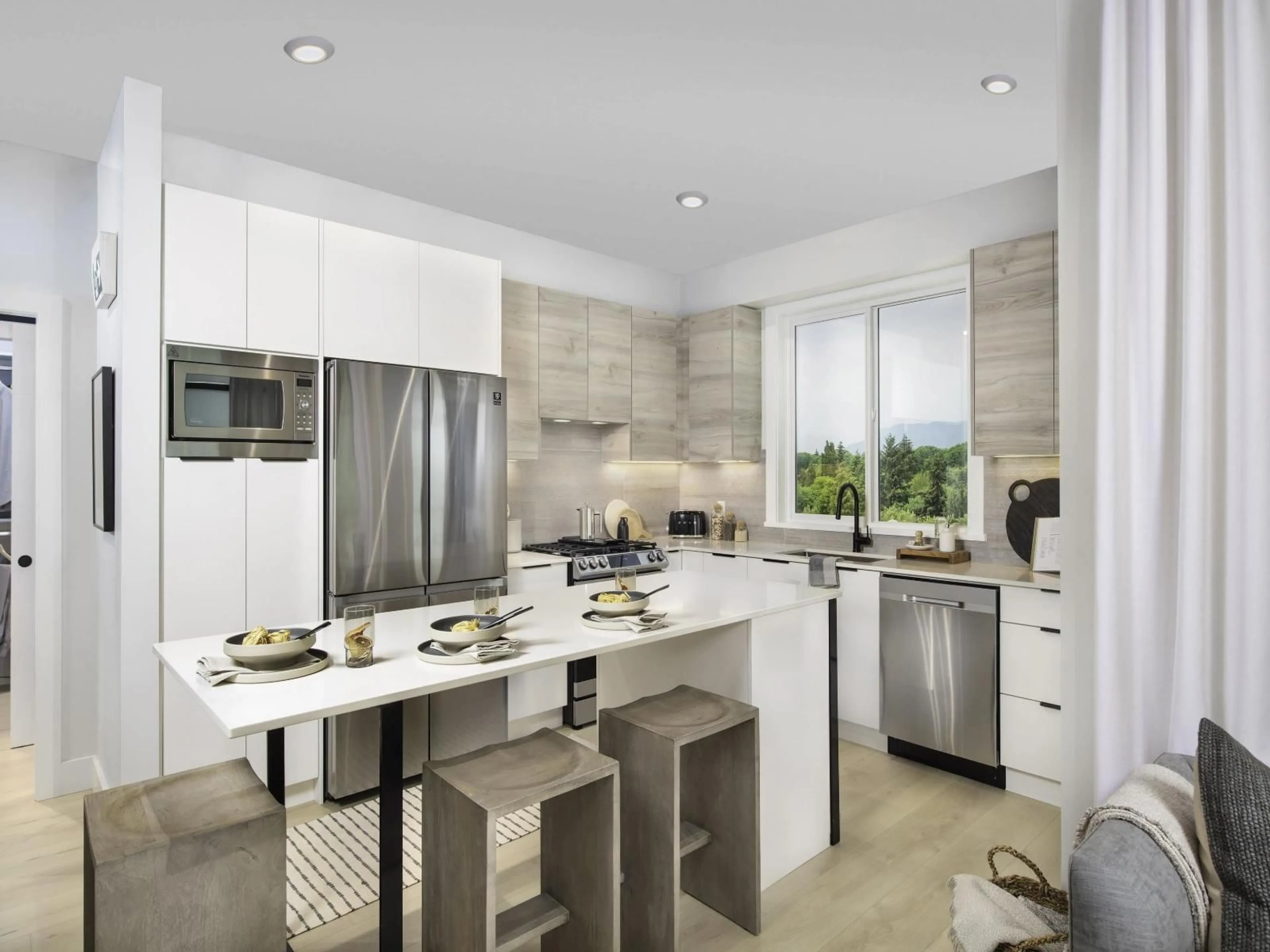 Open concept kitchen, ceramic/tile floor for 301 - 30494 CARDINAL, Abbotsford British Columbia V2T0A5