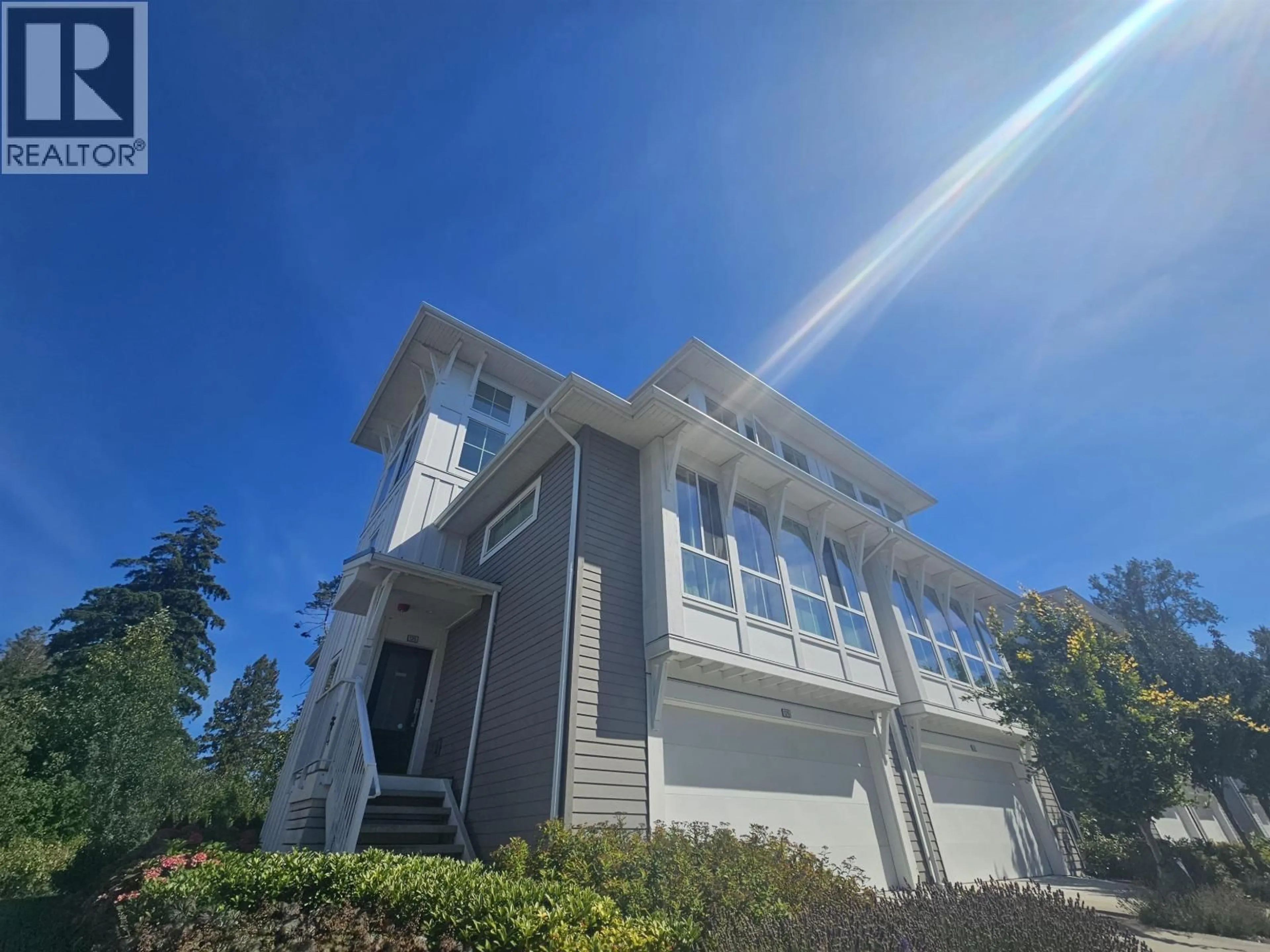 Home with vinyl exterior material, building for 125 - 4638 ORCA WAY, Tsawwassen British Columbia V4M0C2