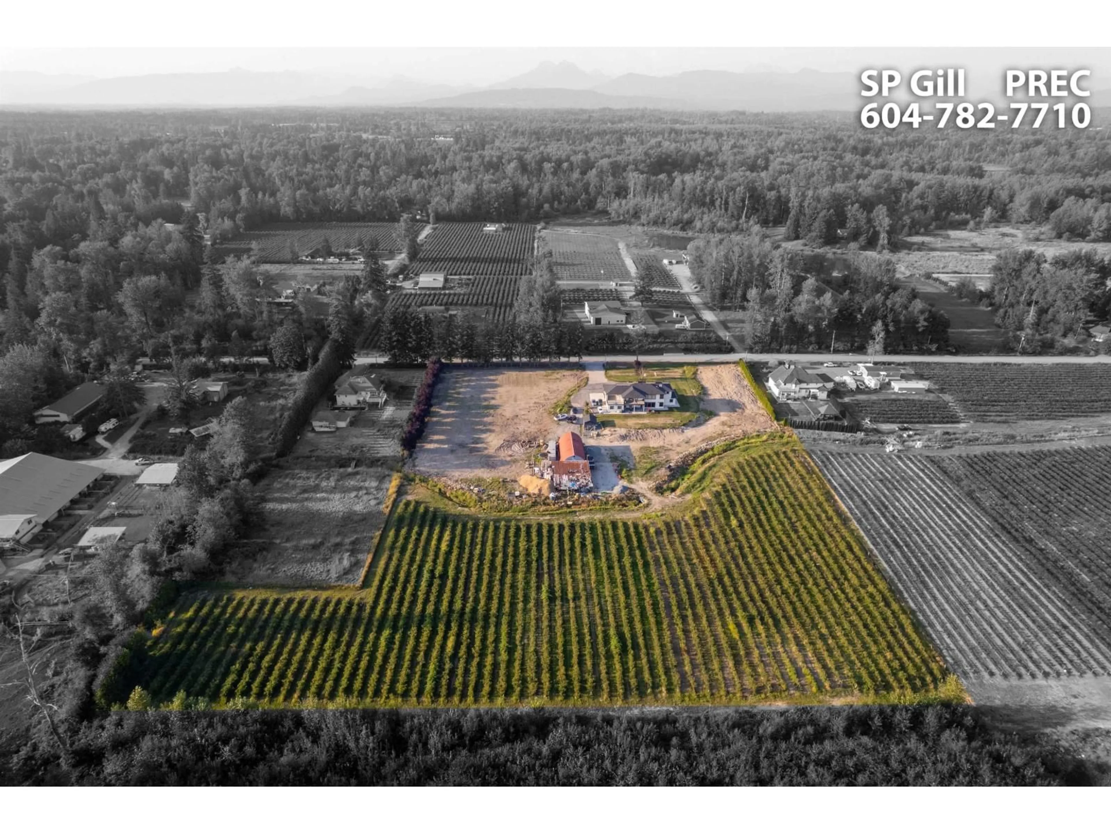 A pic from outside/outdoor area/front of a property/back of a property/a pic from drone, unknown for 26070 36, Langley British Columbia V4W2A7