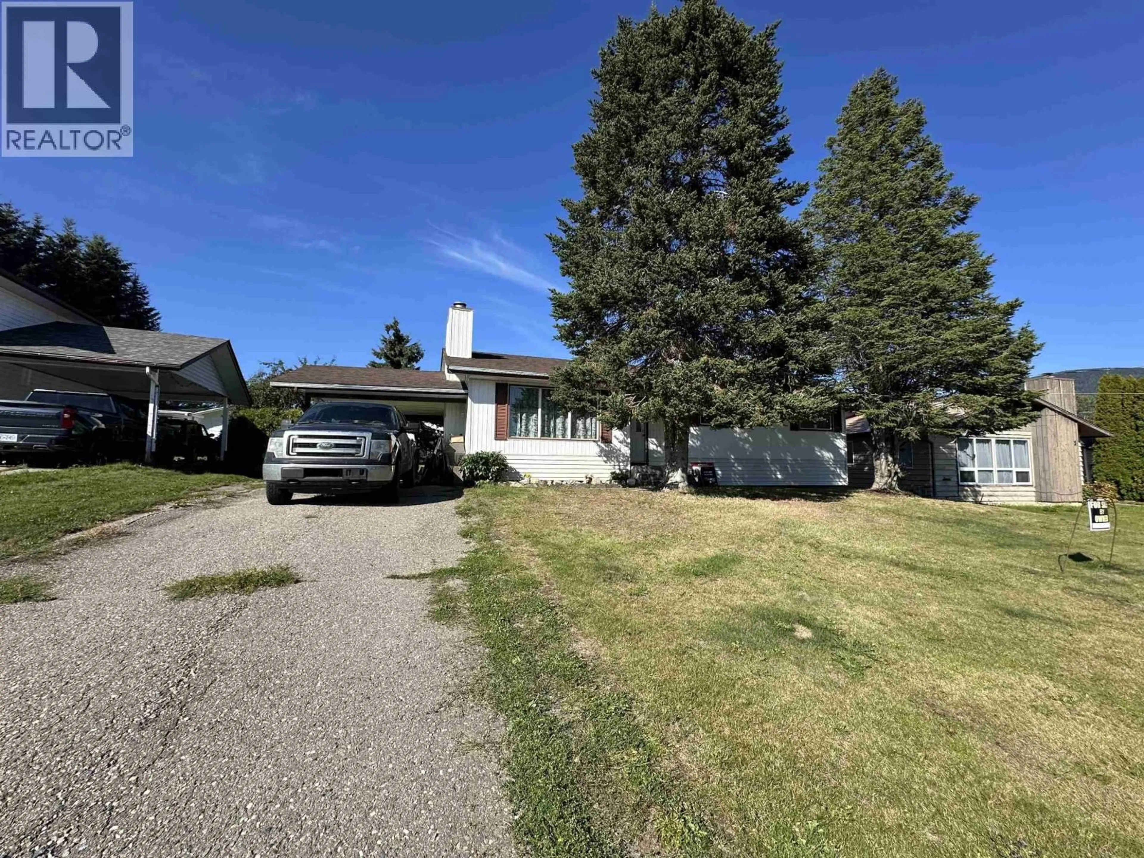 A pic from outside/outdoor area/front of a property/back of a property/a pic from drone, street for 7 SCOVIL PLACE, Mackenzie British Columbia V0J2C0