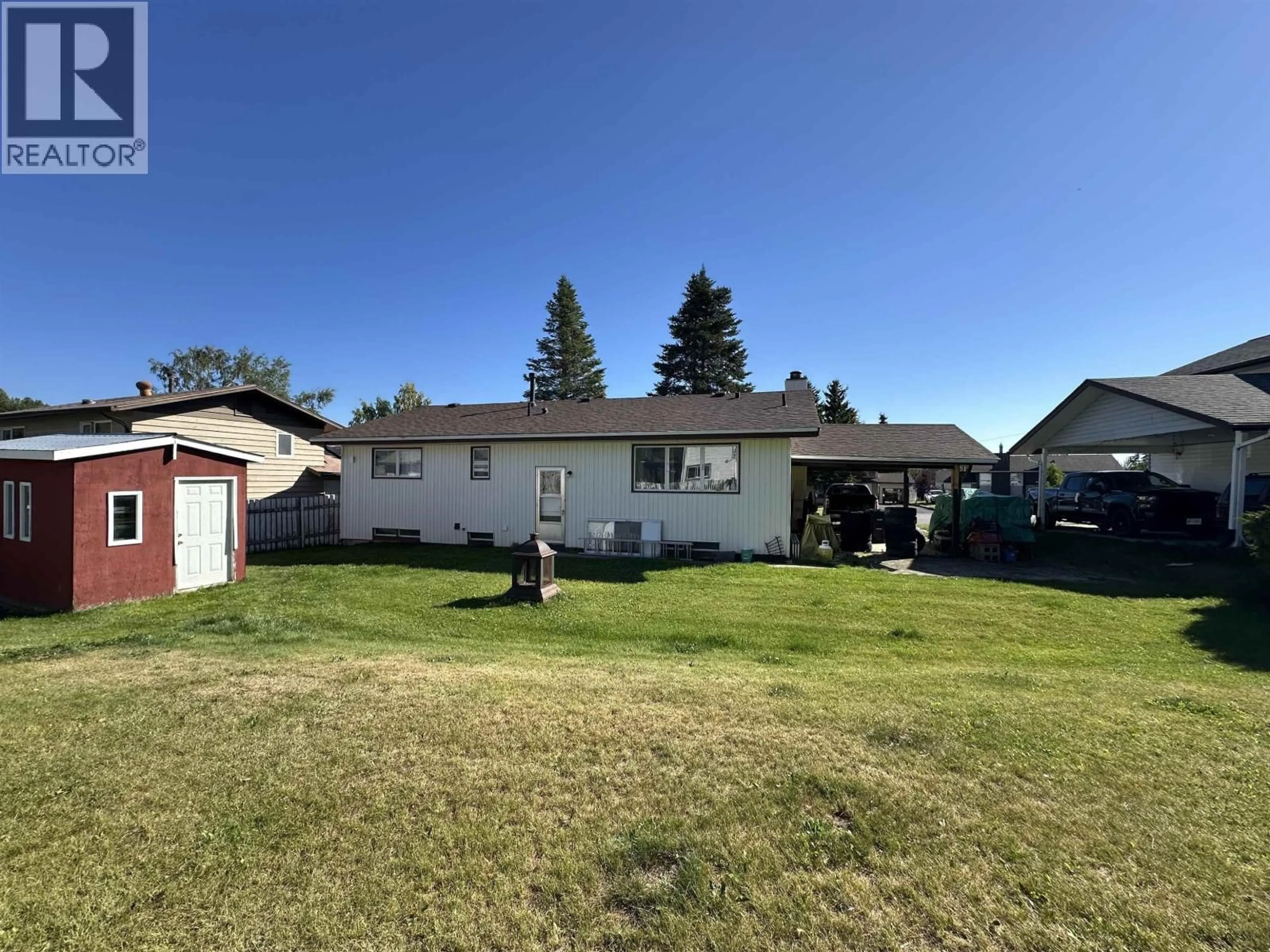 A pic from outside/outdoor area/front of a property/back of a property/a pic from drone, street for 7 SCOVIL PLACE, Mackenzie British Columbia V0J2C0