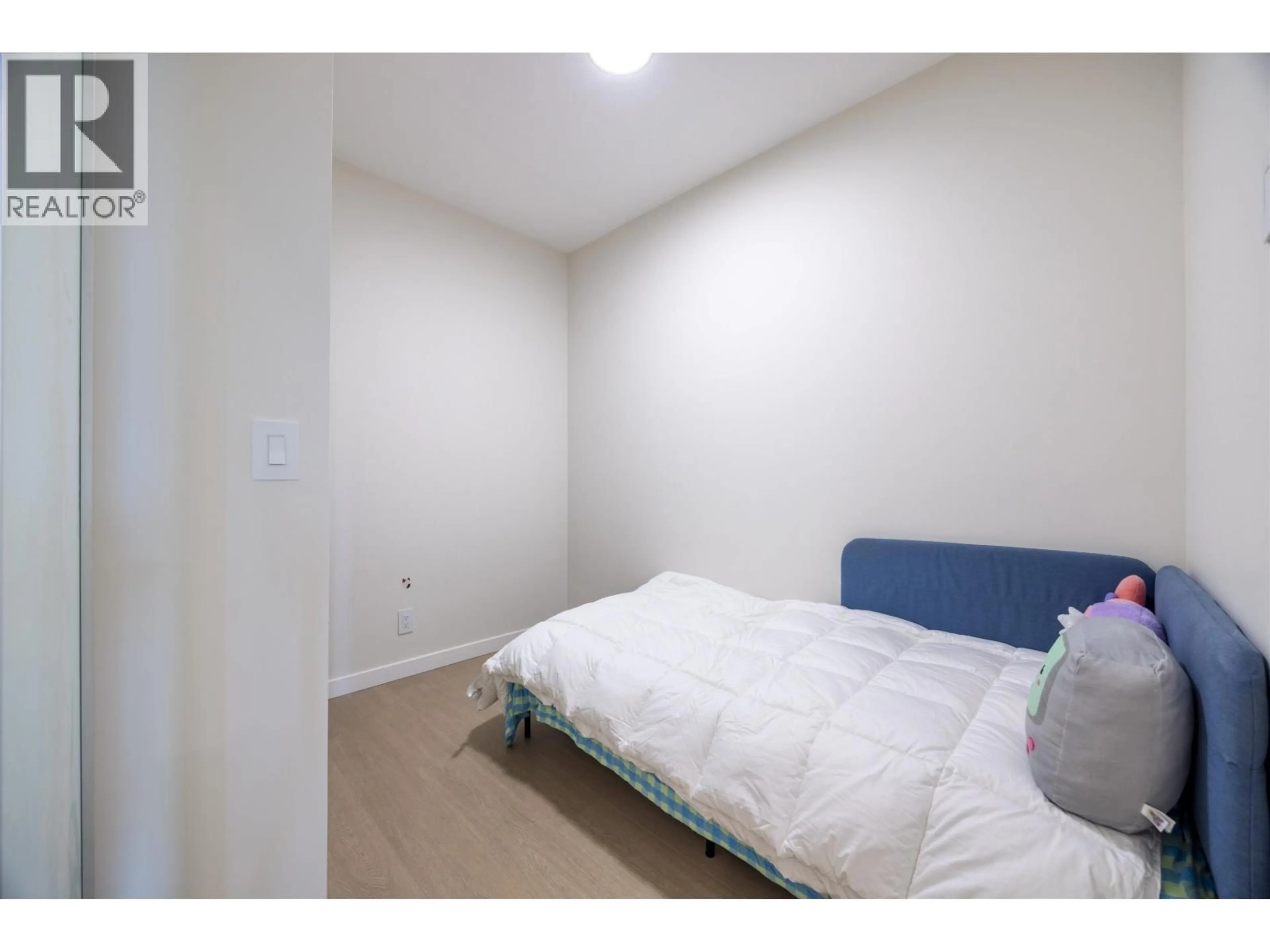 A pic of a room for 4103 - 2186 GILMORE AVENUE, Burnaby British Columbia V5C0N7