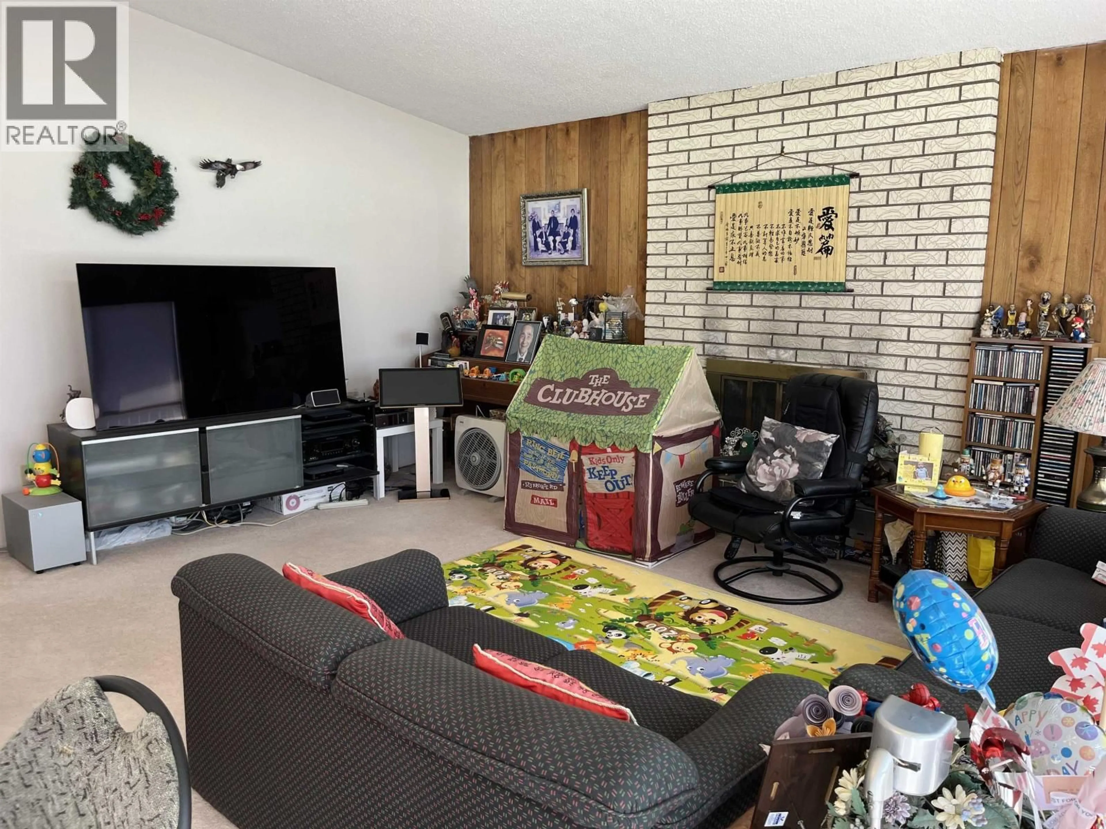 Living room with furniture, unknown for 3351 BENTINCK PLACE, Richmond British Columbia V7C4H3
