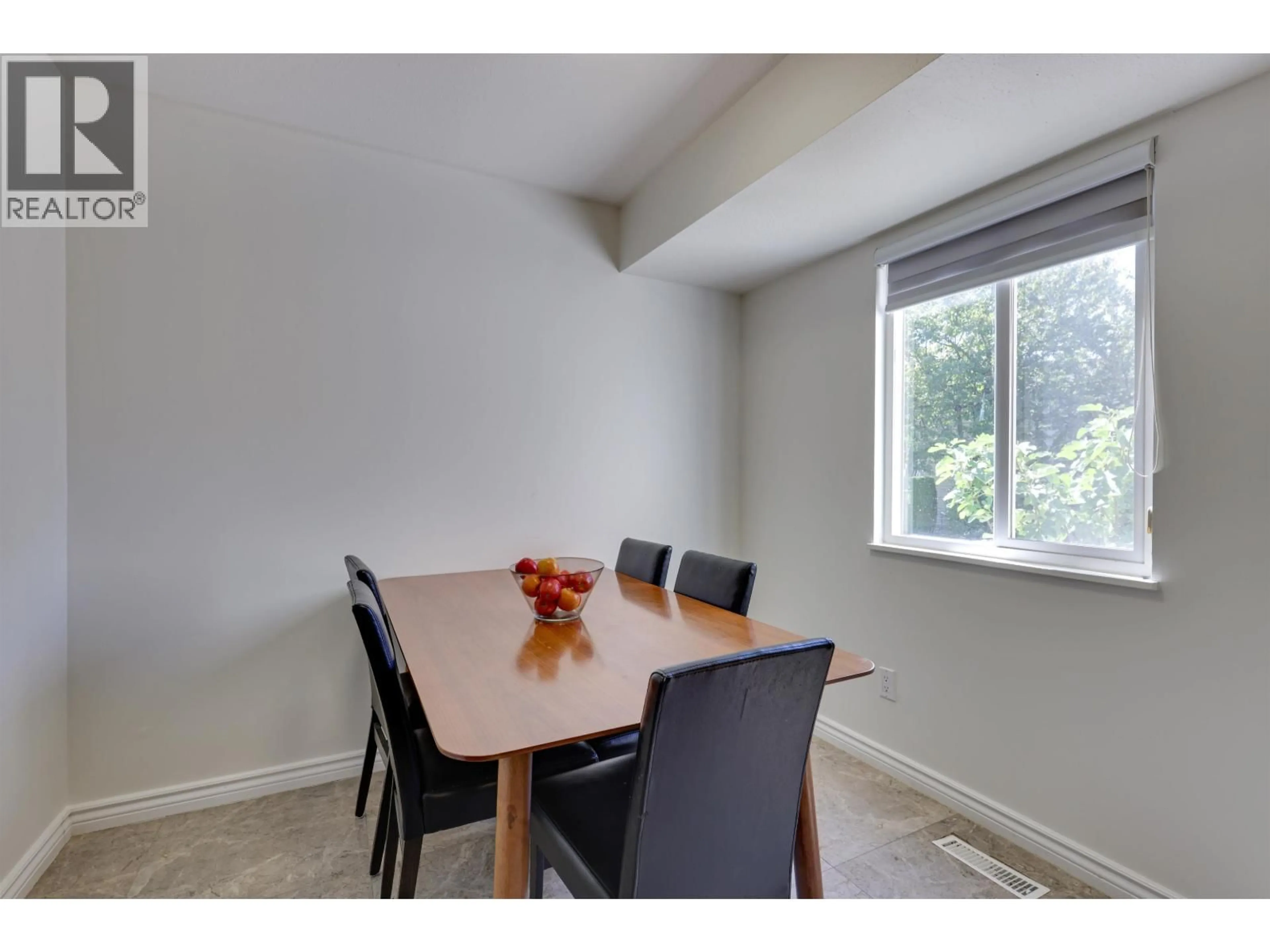Dining room, wood/laminate floor for 76 - 3437 49TH AVENUE, Vancouver British Columbia V5S1M1