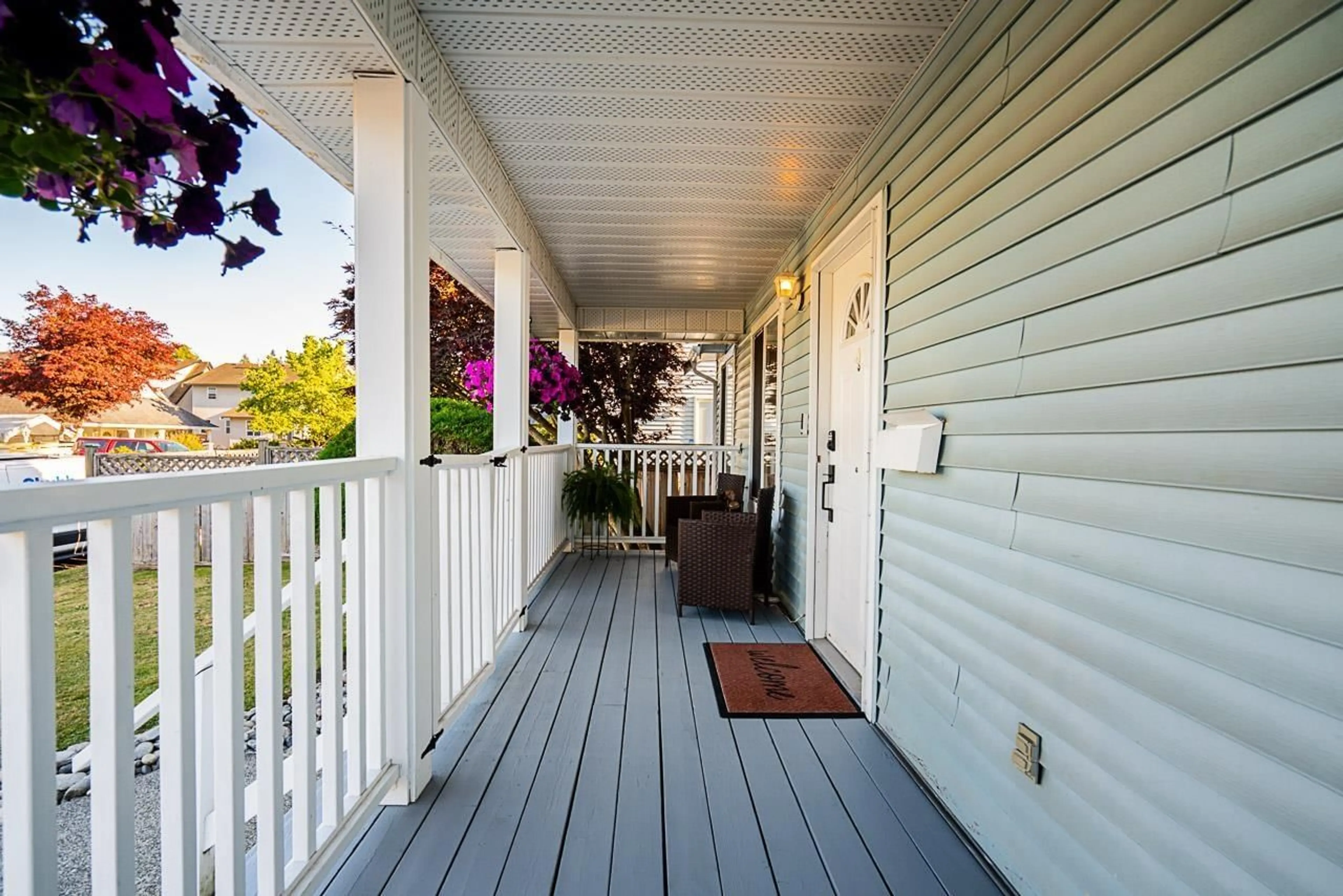 Patio, street for 6311 135A, Surrey British Columbia V3X1J7