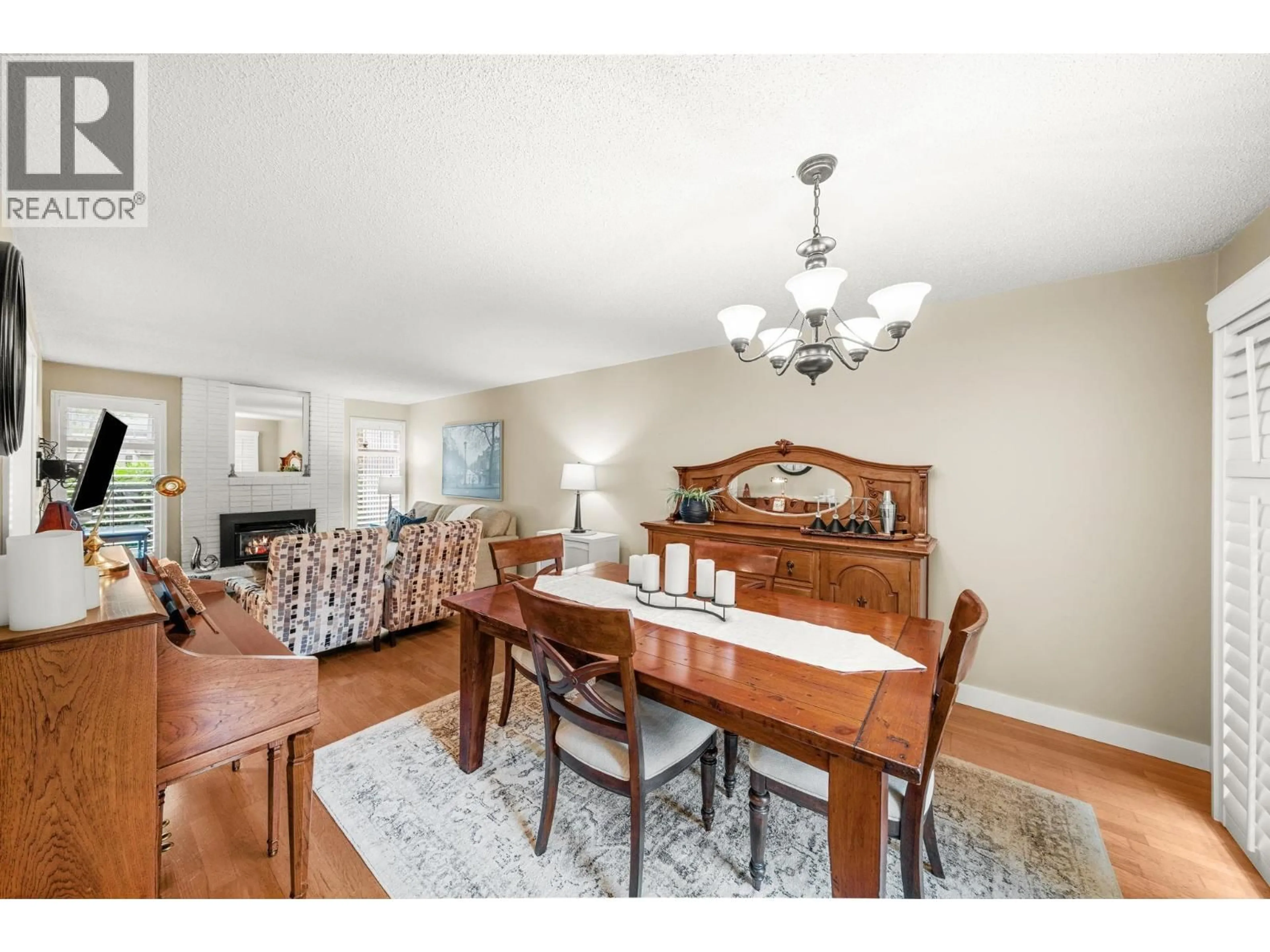 Dining room, wood/laminate floor for 4837 CENTRAL AVENUE, Delta British Columbia V4K2G5