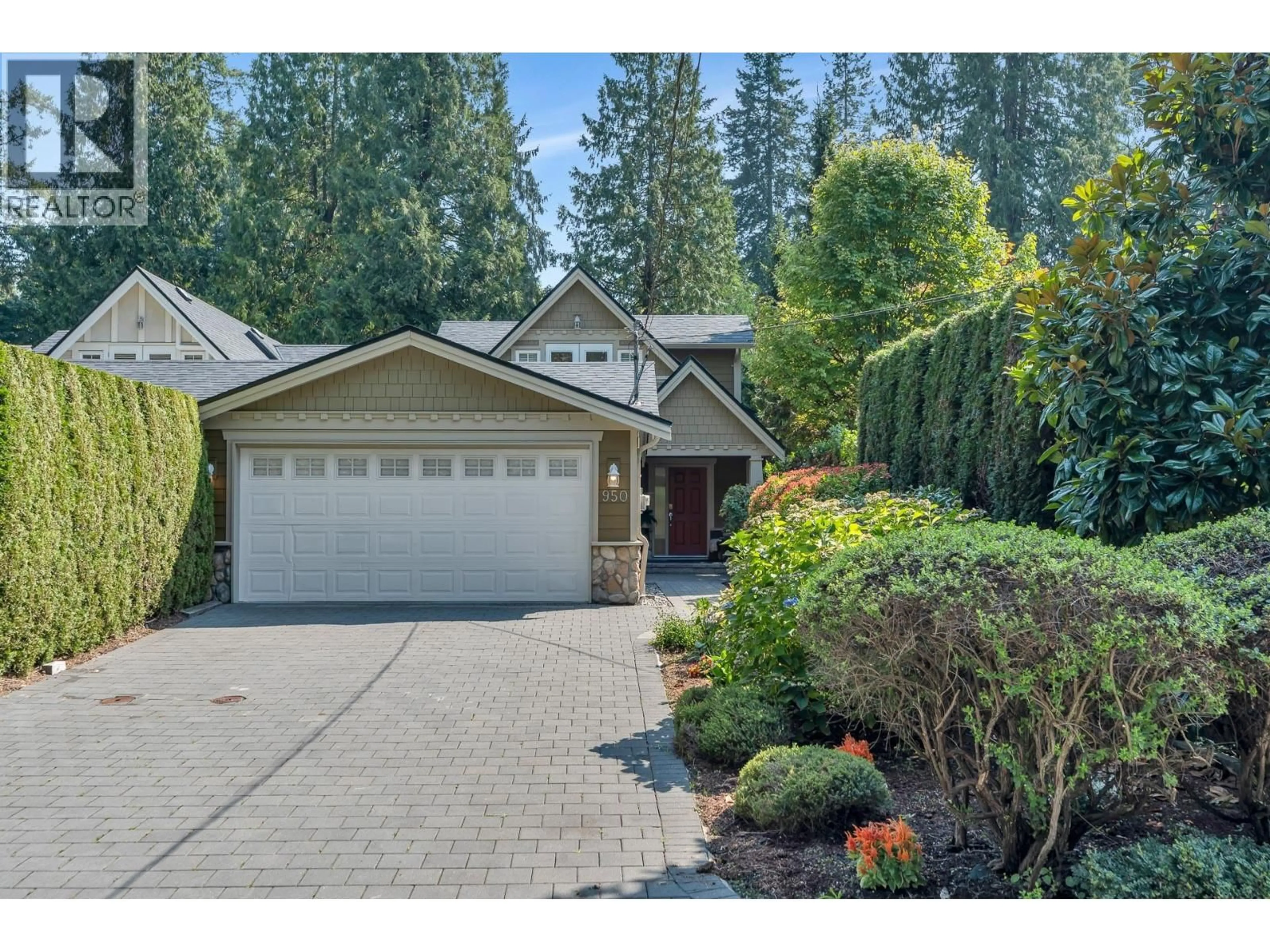 Unknown for 950 SEYMOUR BOULEVARD, North Vancouver British Columbia V7J2J8