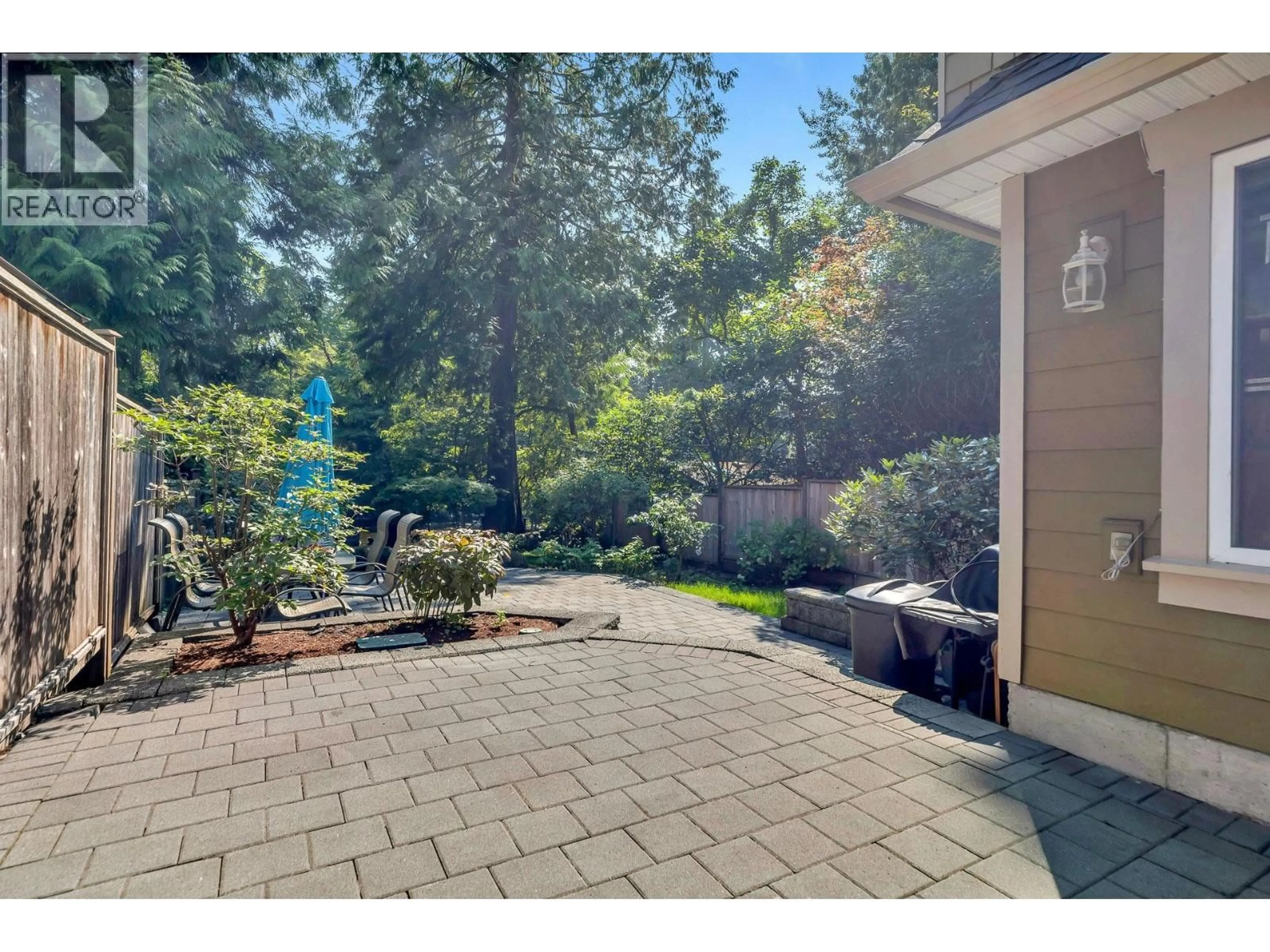 Patio, unknown for 950 SEYMOUR BOULEVARD, North Vancouver British Columbia V7J2J8
