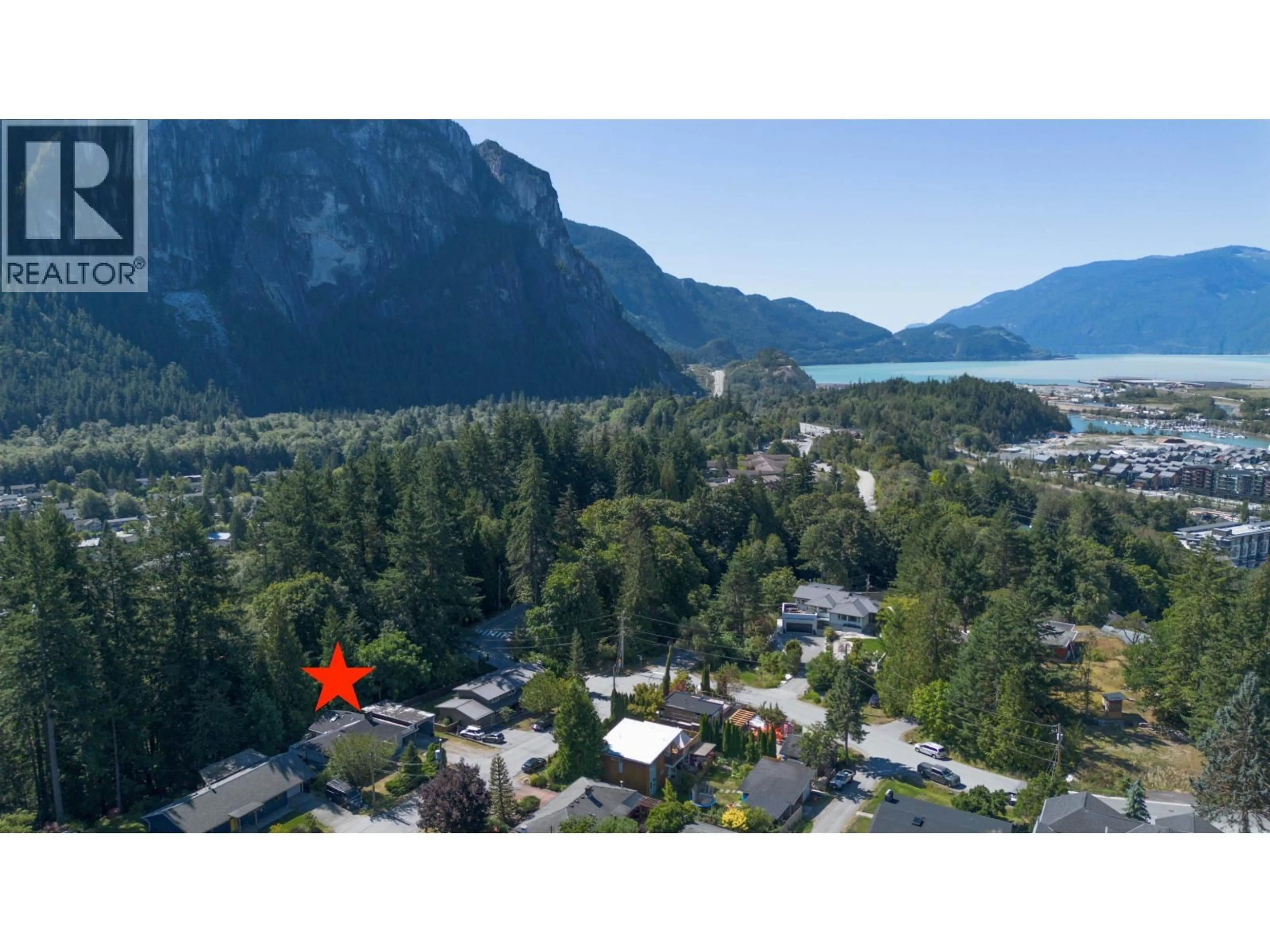 A pic from outside/outdoor area/front of a property/back of a property/a pic from drone, mountain view for 38258 NORTHRIDGE DRIVE, Squamish British Columbia V8B0A6