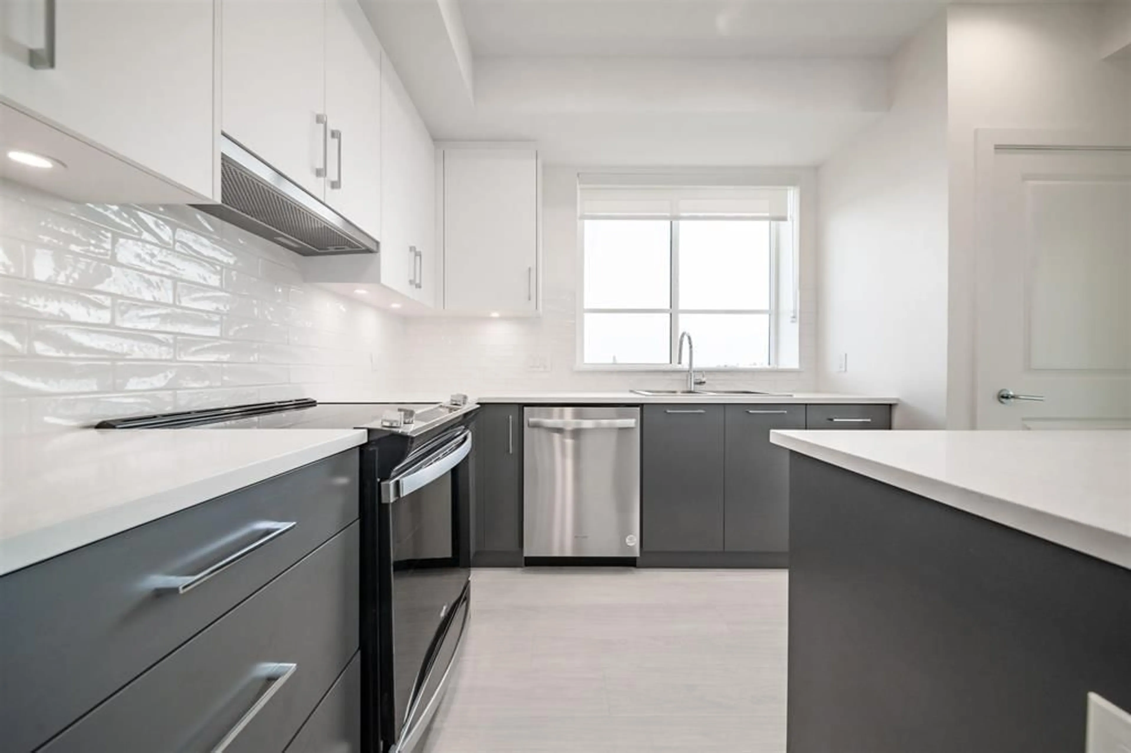Standard kitchen, ceramic/tile floor for B503 - 20834 80, Langley British Columbia V2Y3M5