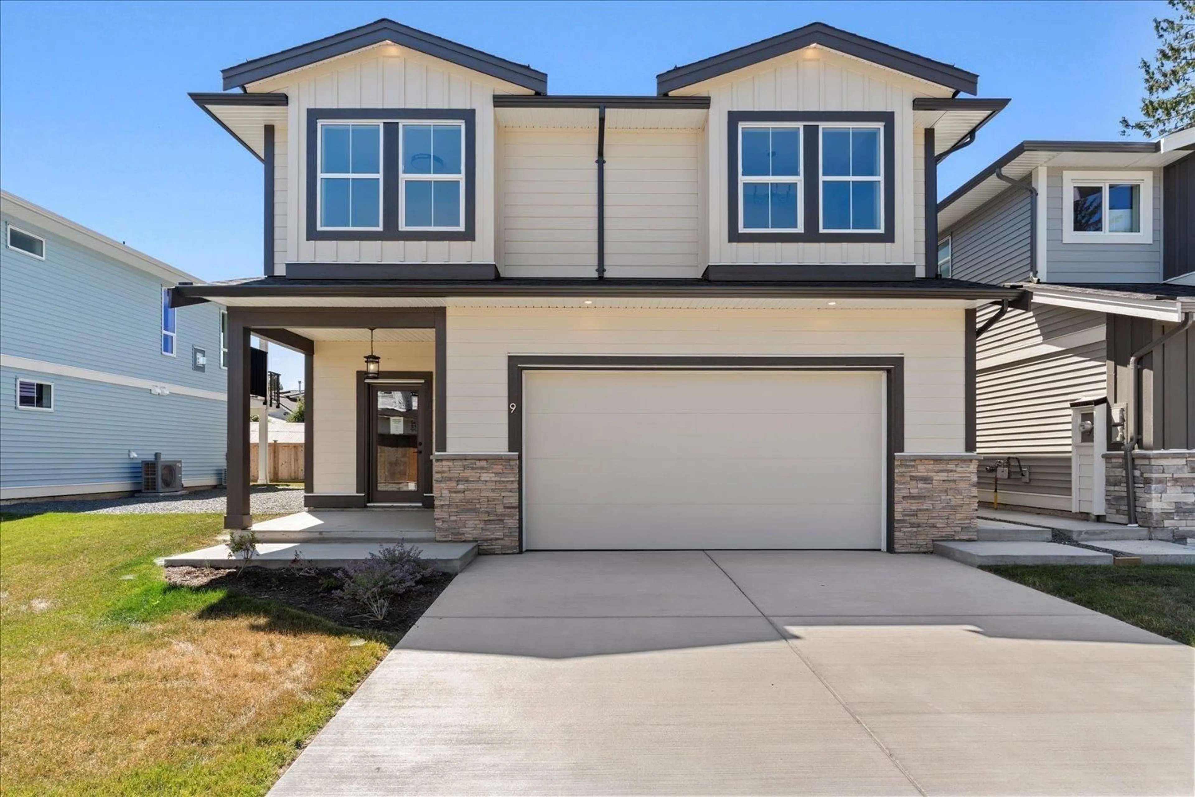 Home with vinyl exterior material, street for 9 - 46058 BONNY AVENUE, Chilliwack British Columbia V2P3H6