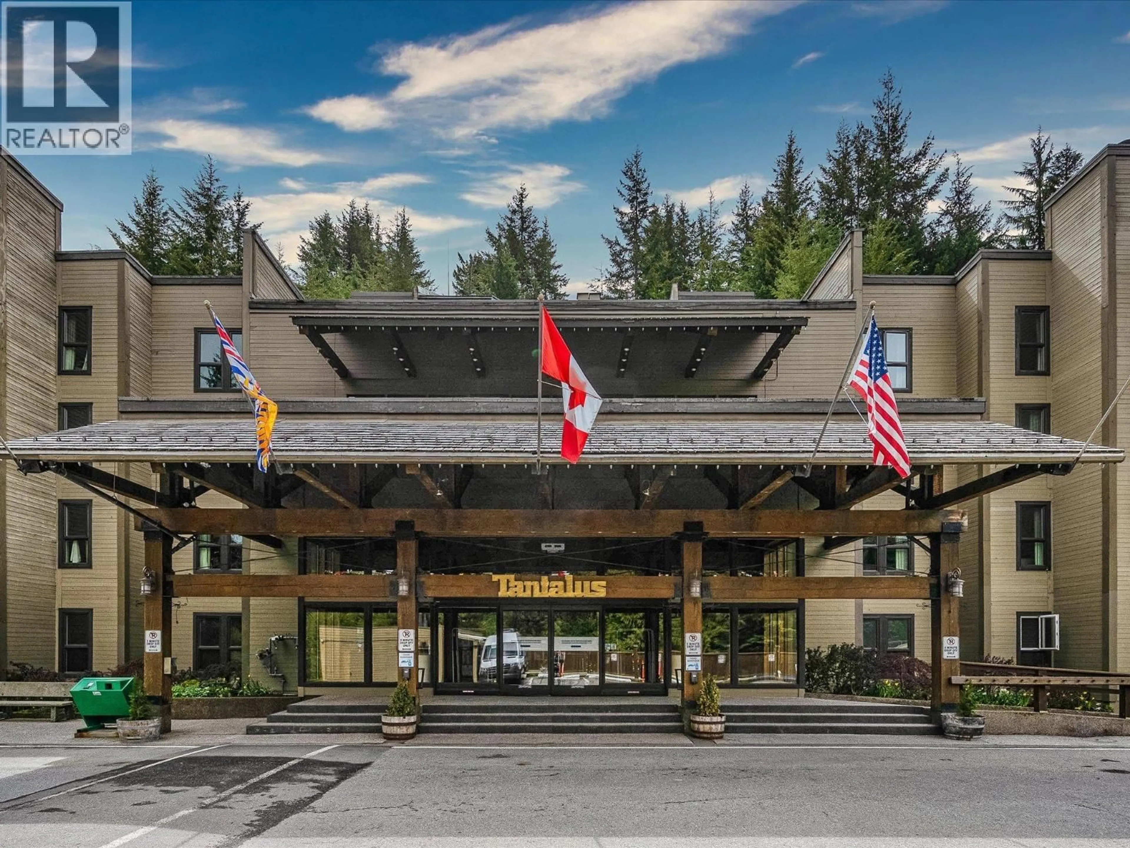 Lobby for 413 - 4200 WHISTLER WAY, Whistler British Columbia V8E1J4