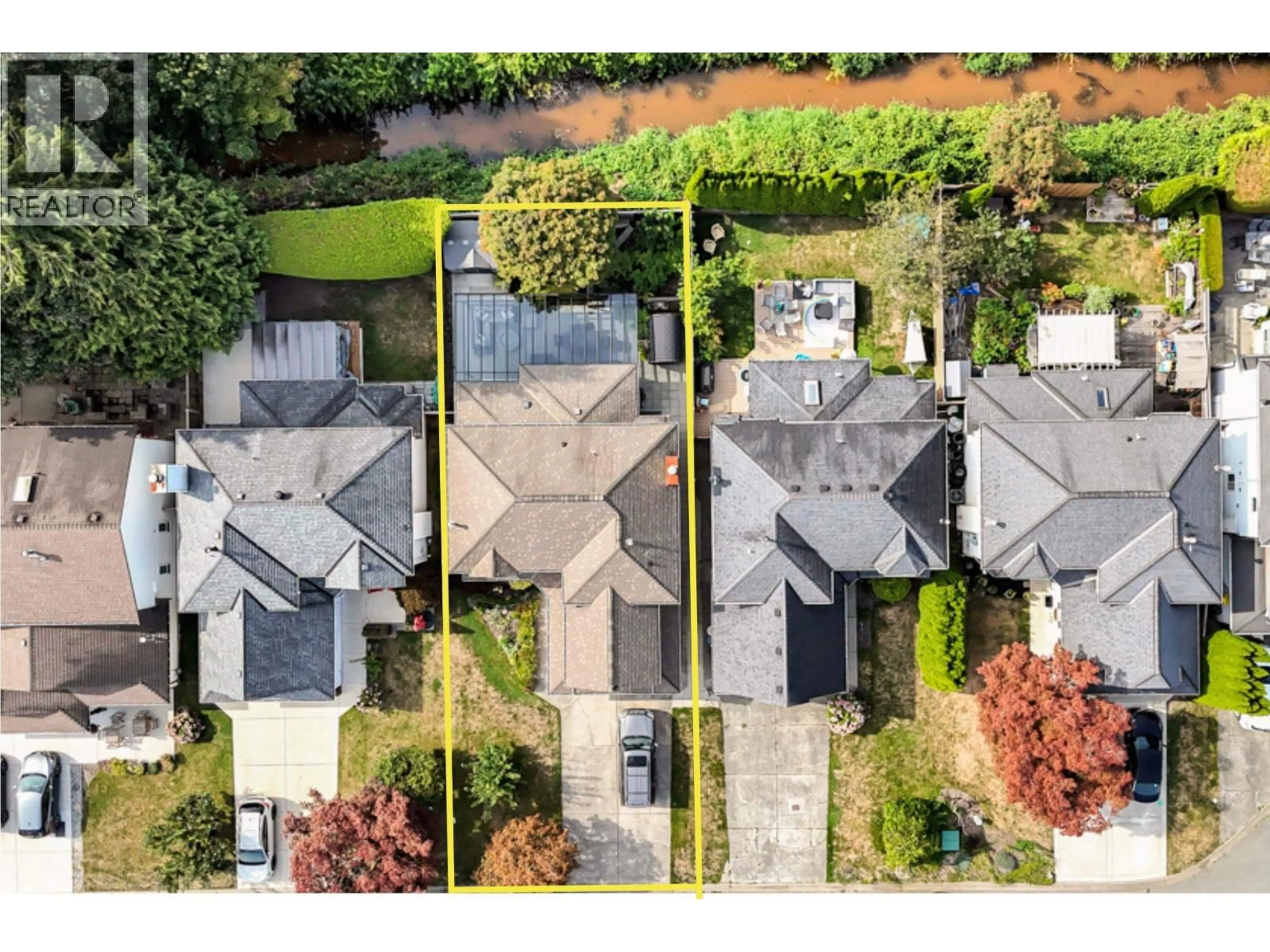 A pic from outside/outdoor area/front of a property/back of a property/a pic from drone, street for 5007 MARINER PLACE, Delta British Columbia V4K4J4
