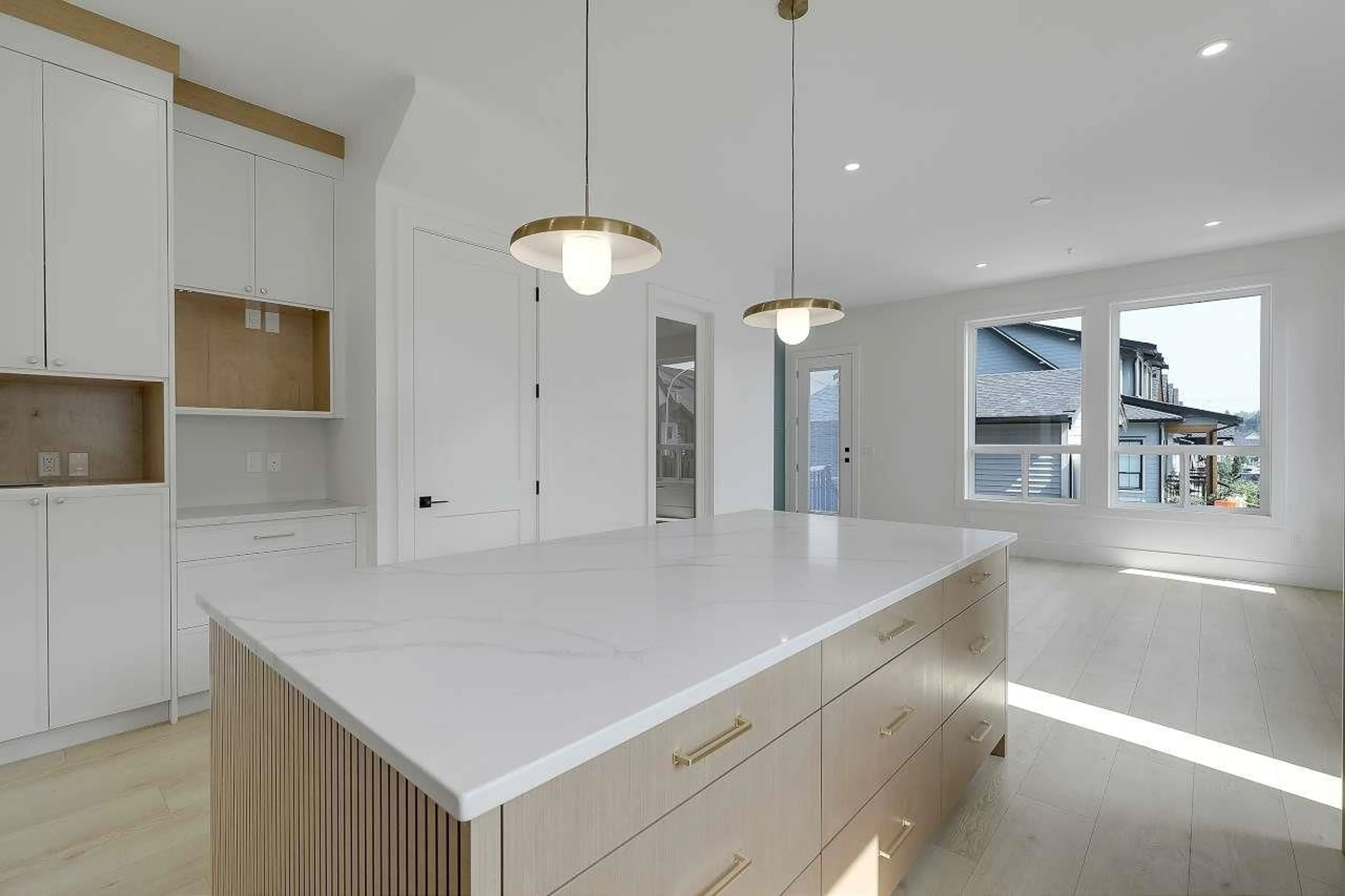 Open concept kitchen, unknown for 7678 196, Langley British Columbia V2Y3V4