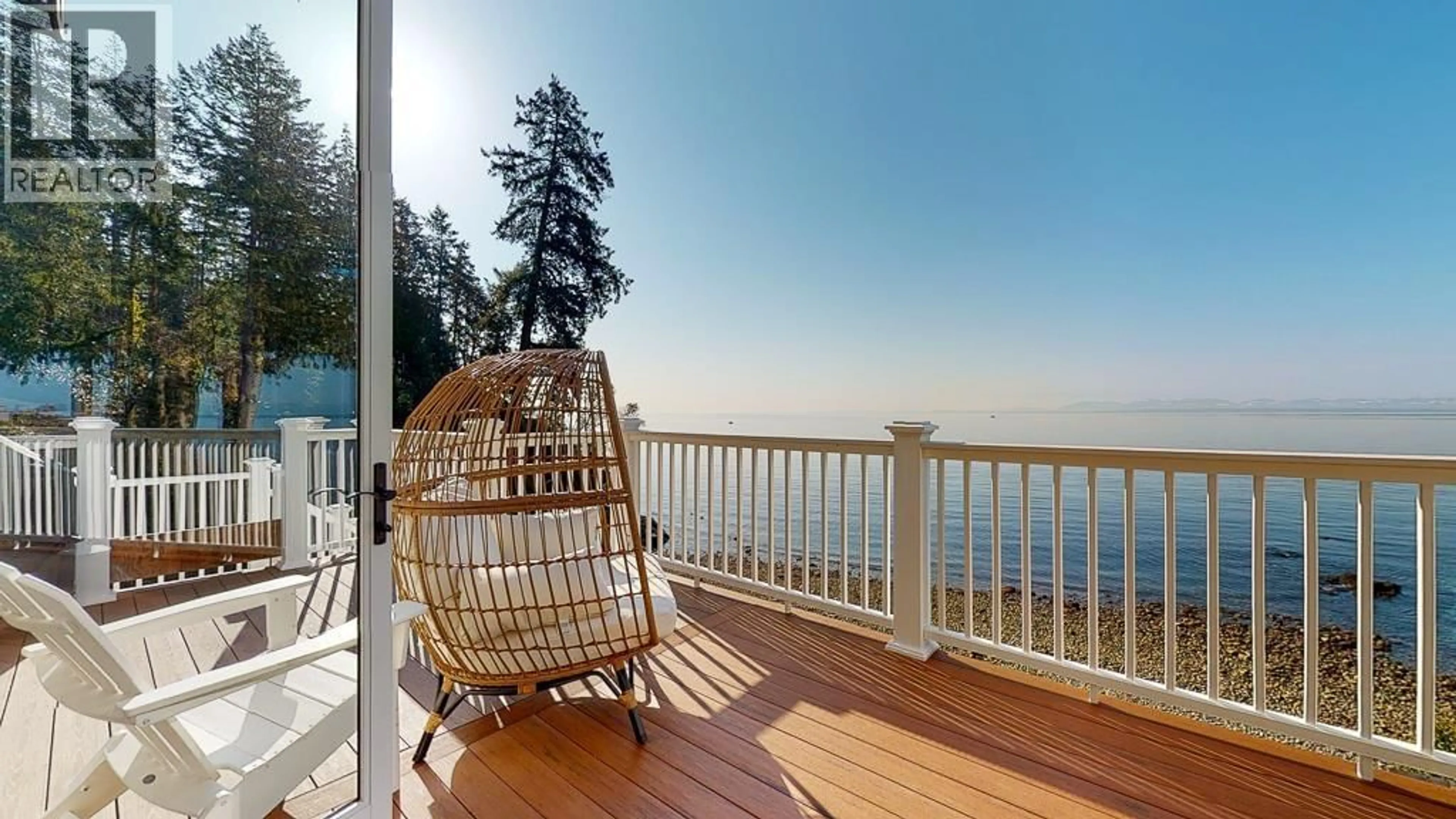 Patio, water/lake/river/ocean view for 2585 LOWER ROAD, Roberts Creek British Columbia V0N2W4