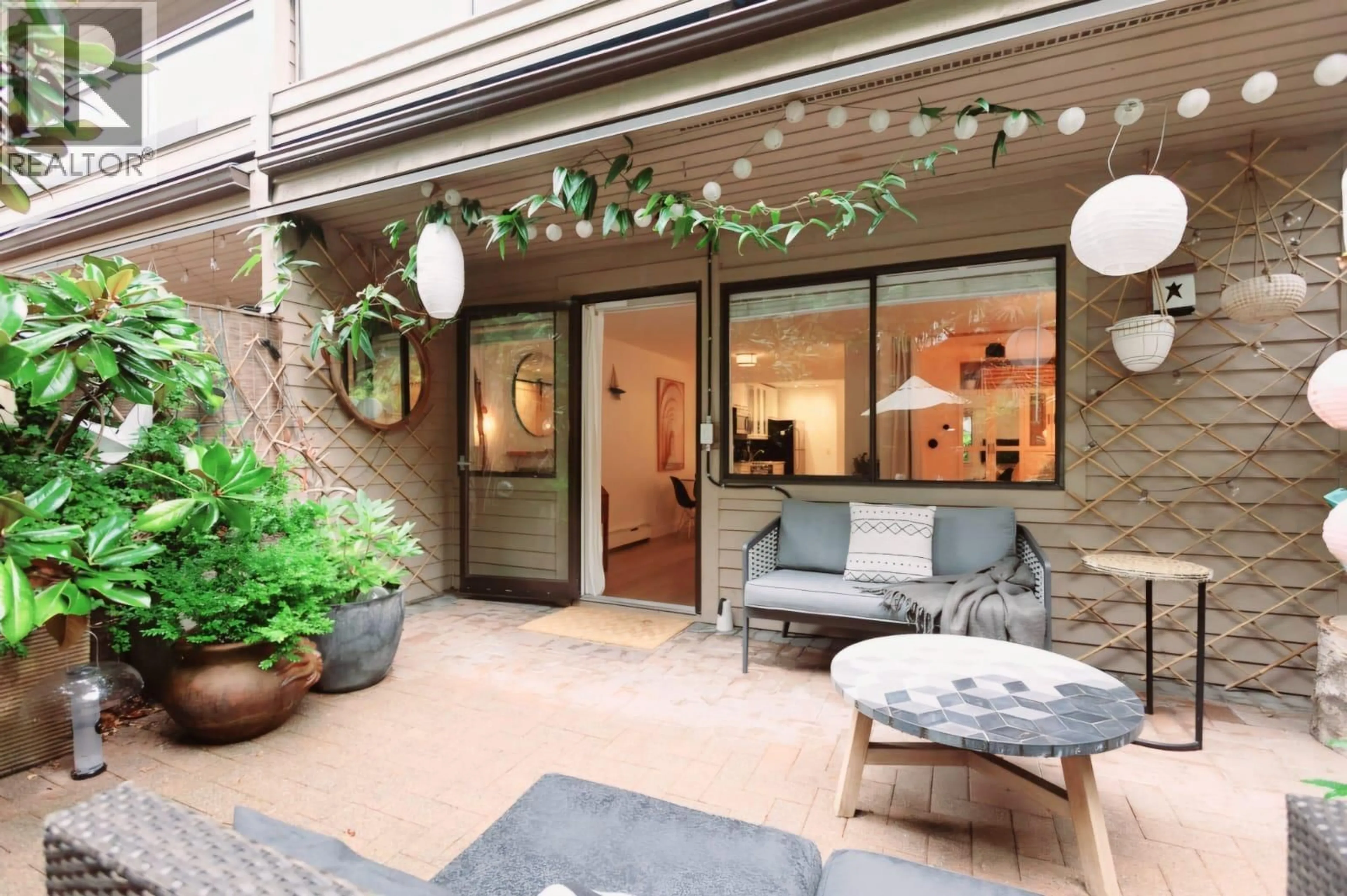 Patio, street for 111 - 2190 7 AVENUE, Vancouver British Columbia V6K4K7