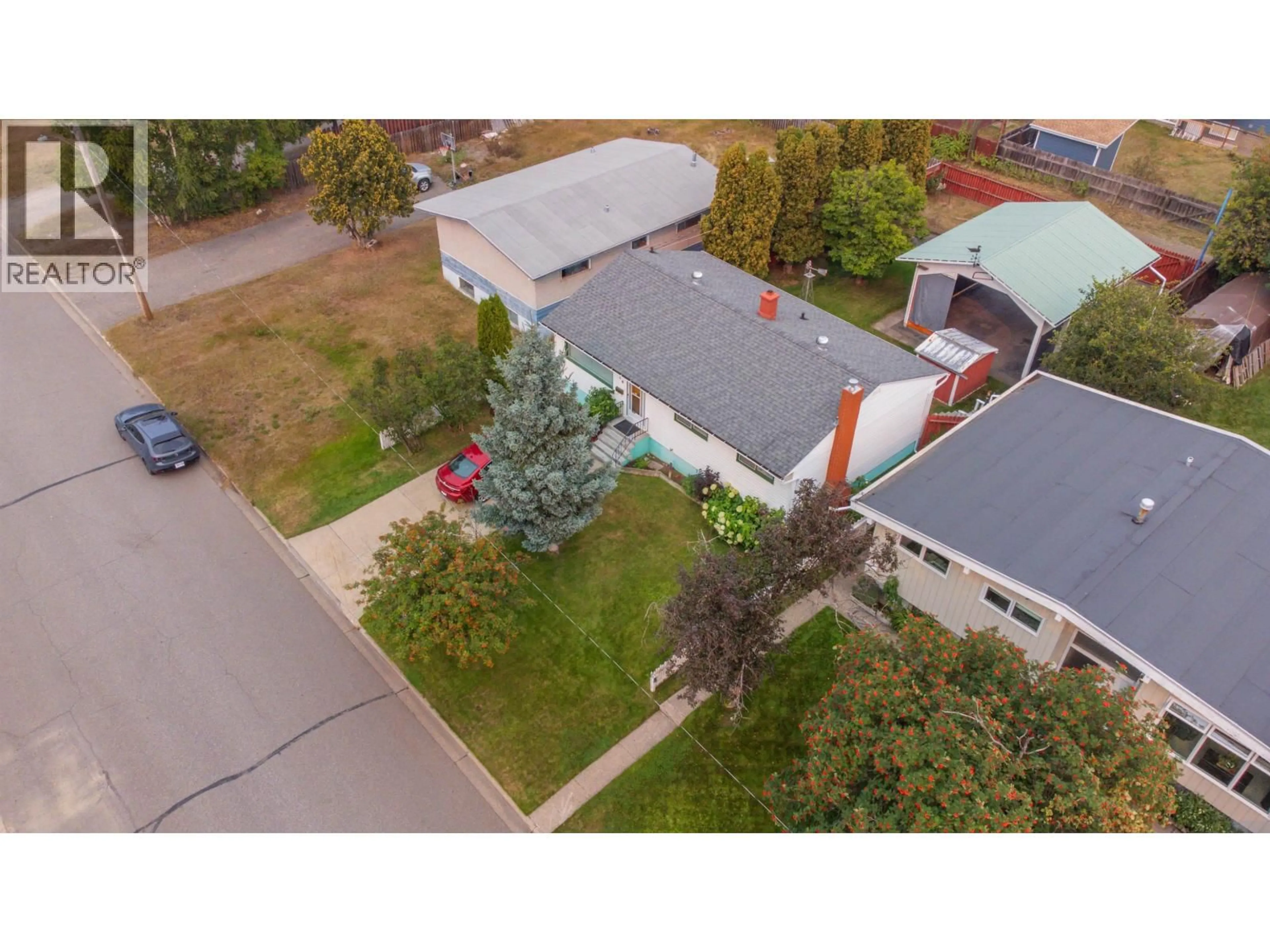 A pic from outside/outdoor area/front of a property/back of a property/a pic from drone, street for 326 NICHOLSON STREET, Prince George British Columbia V2M3L9