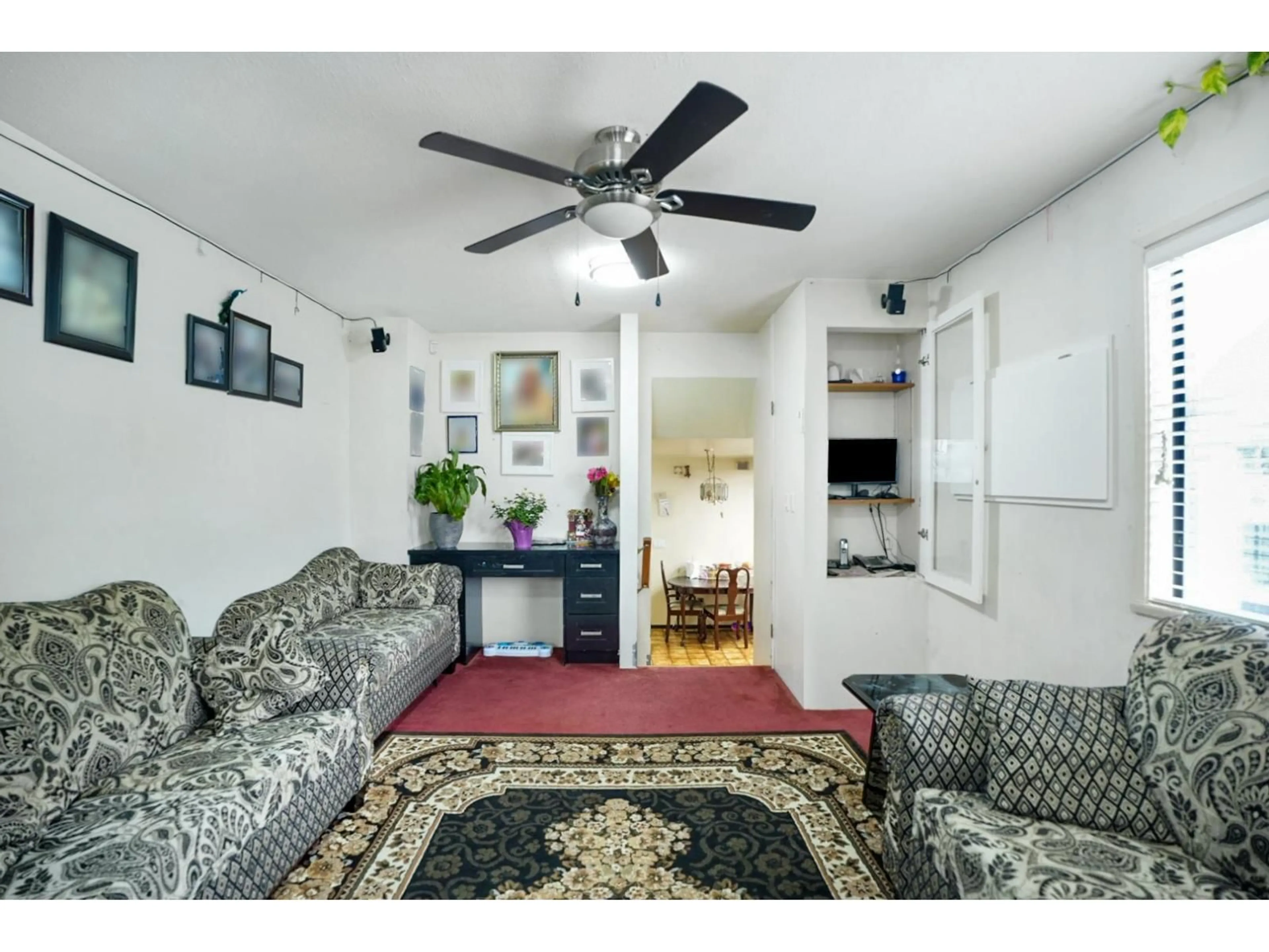 Living room with furniture, unknown for 9290 128, Surrey British Columbia V3V5N2