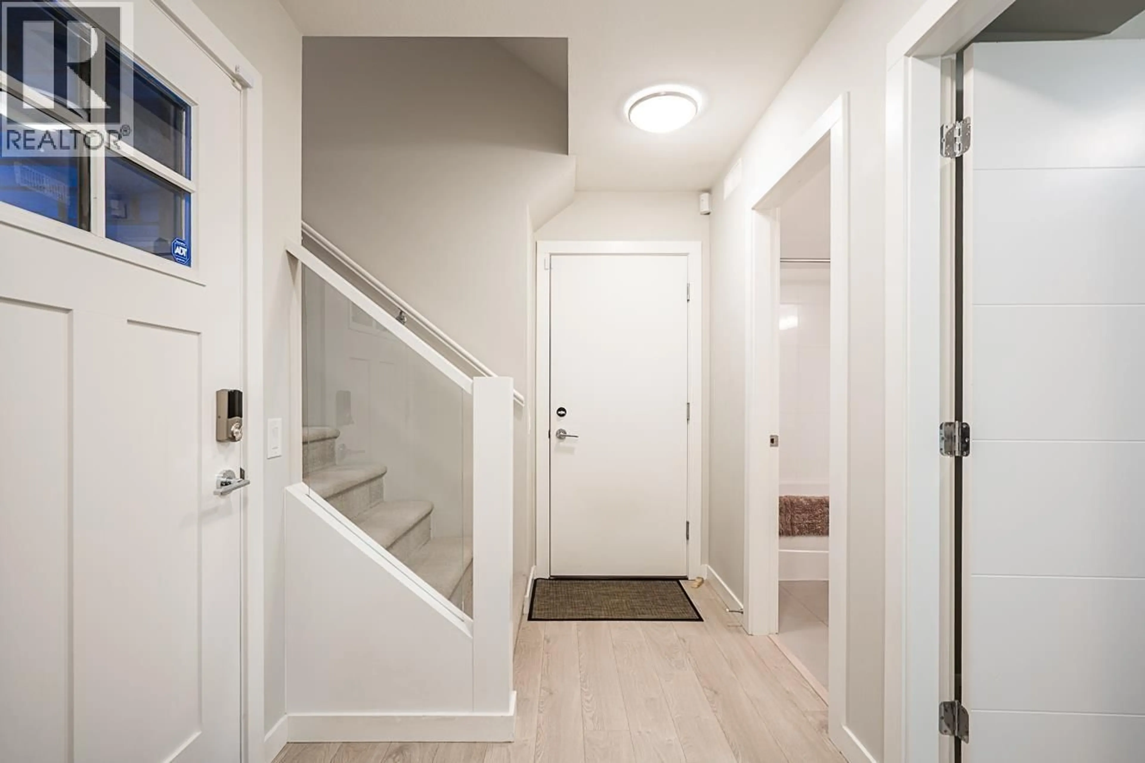 Indoor entryway for 49 - 4991 NO. 5 ROAD, Richmond British Columbia V6X0S9