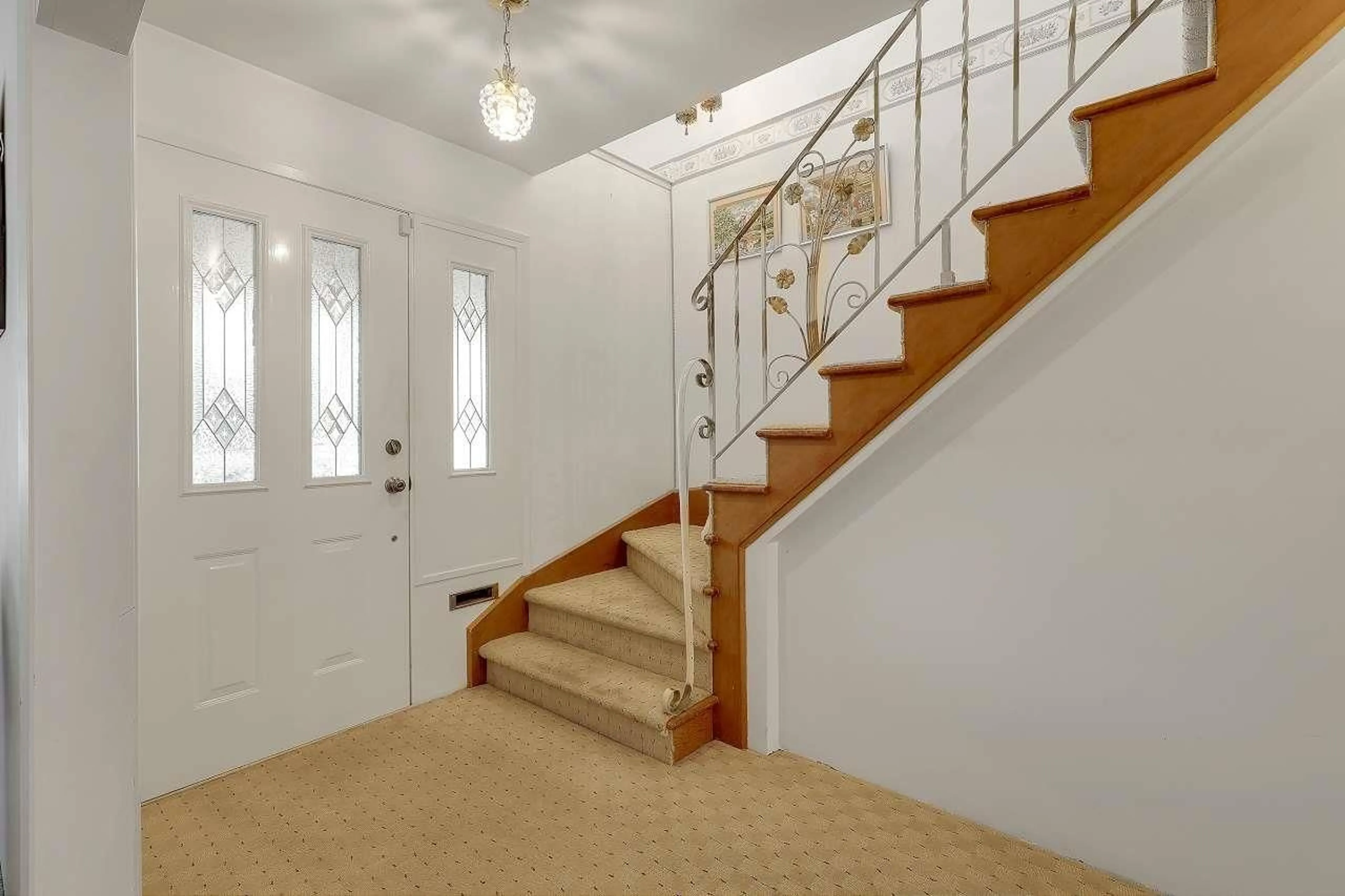 Unknown for 15115 EAGLE, Surrey British Columbia V3R4W3