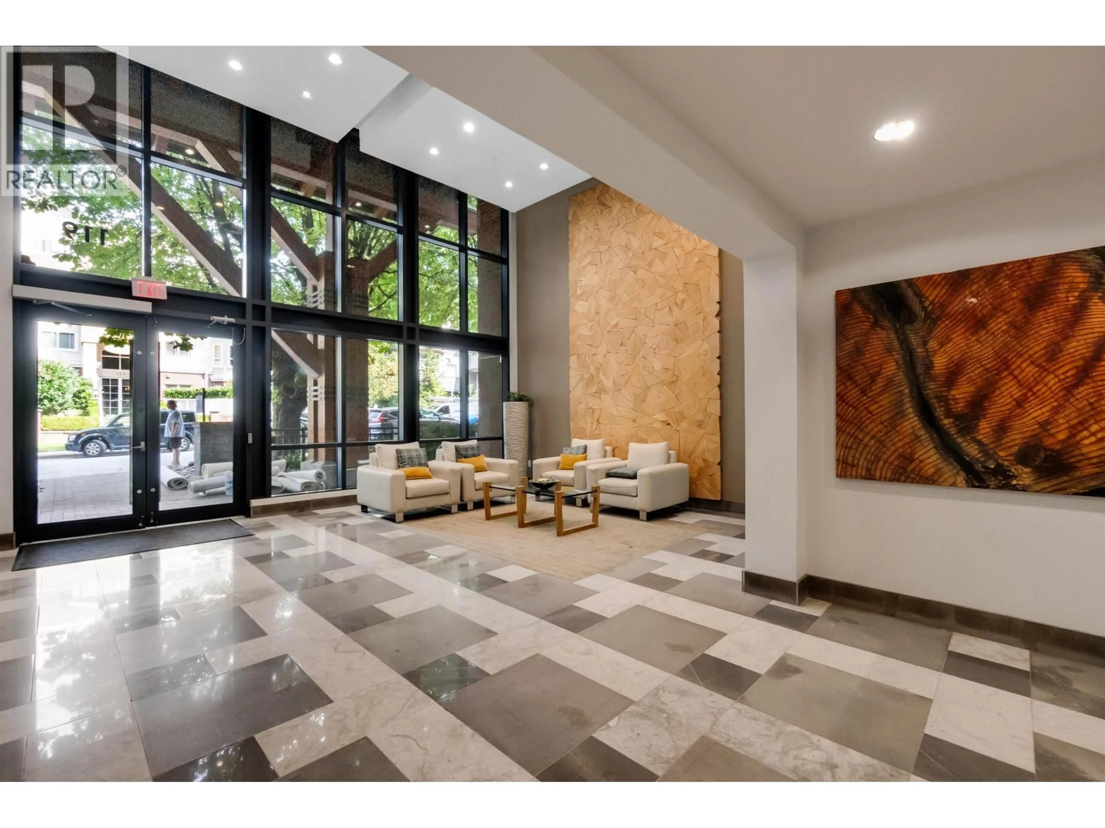 Lobby for G10 - 119 W 22ND STREET, North Vancouver British Columbia V7M0B4