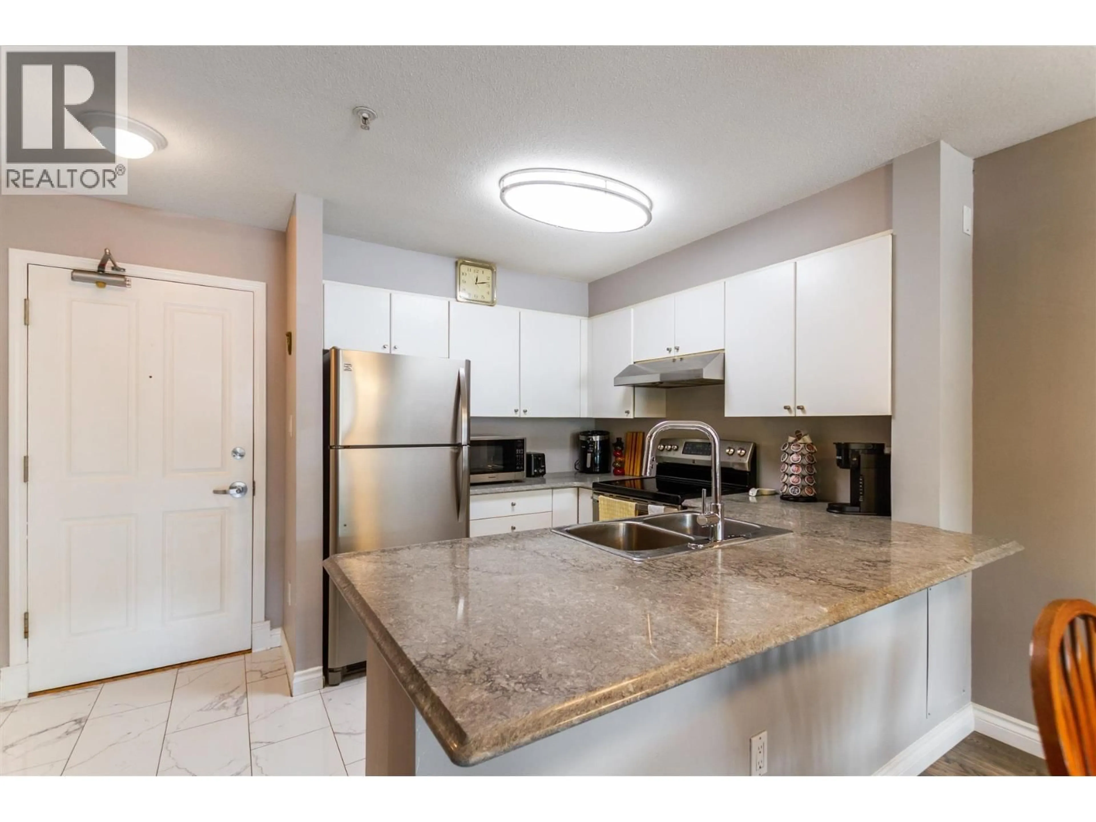 Standard kitchen, unknown for 219 - 225 NEWPORT DRIVE, Port Moody British Columbia V3H5C7