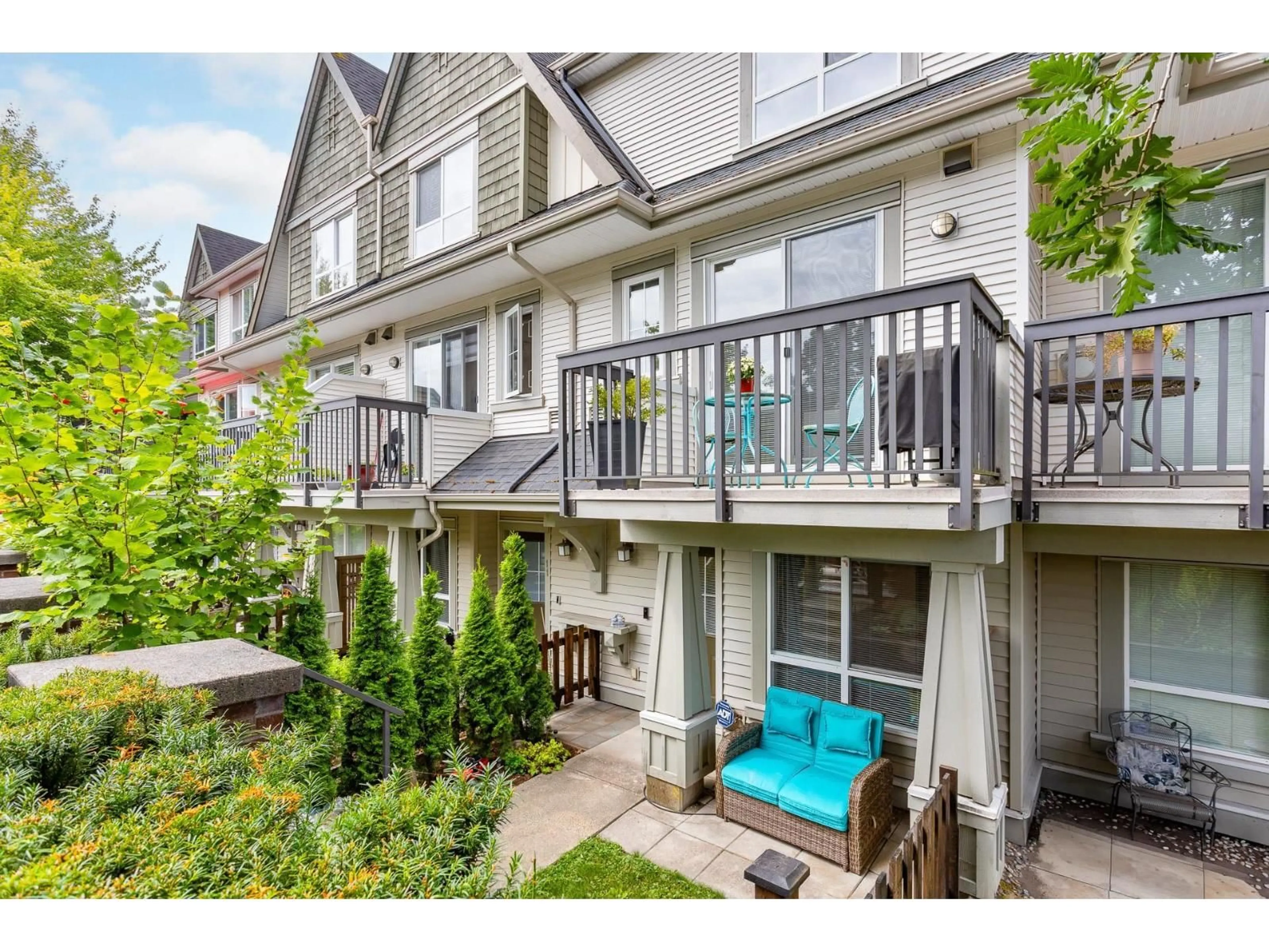 Patio, street for 12 - 7155 189, Surrey British Columbia V4N5S8