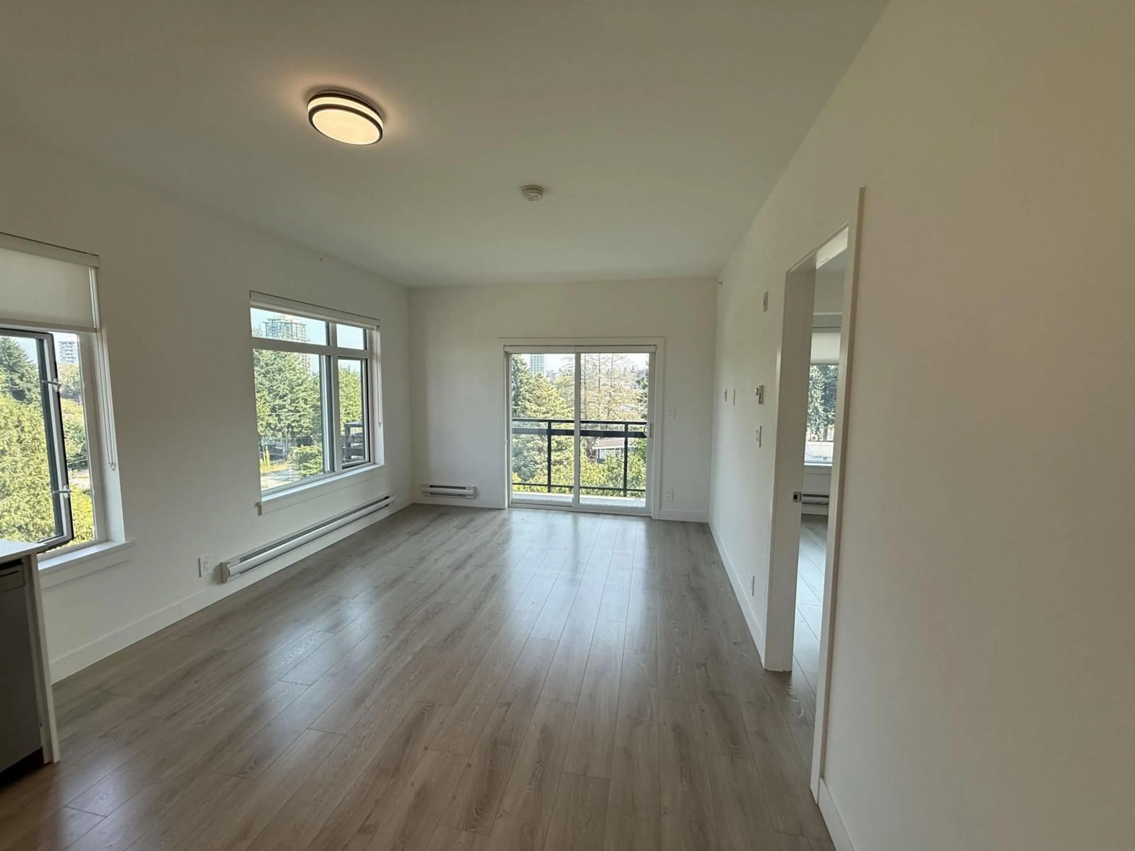 A pic of a room for 508 - 10616 132, Surrey British Columbia V3T0T3