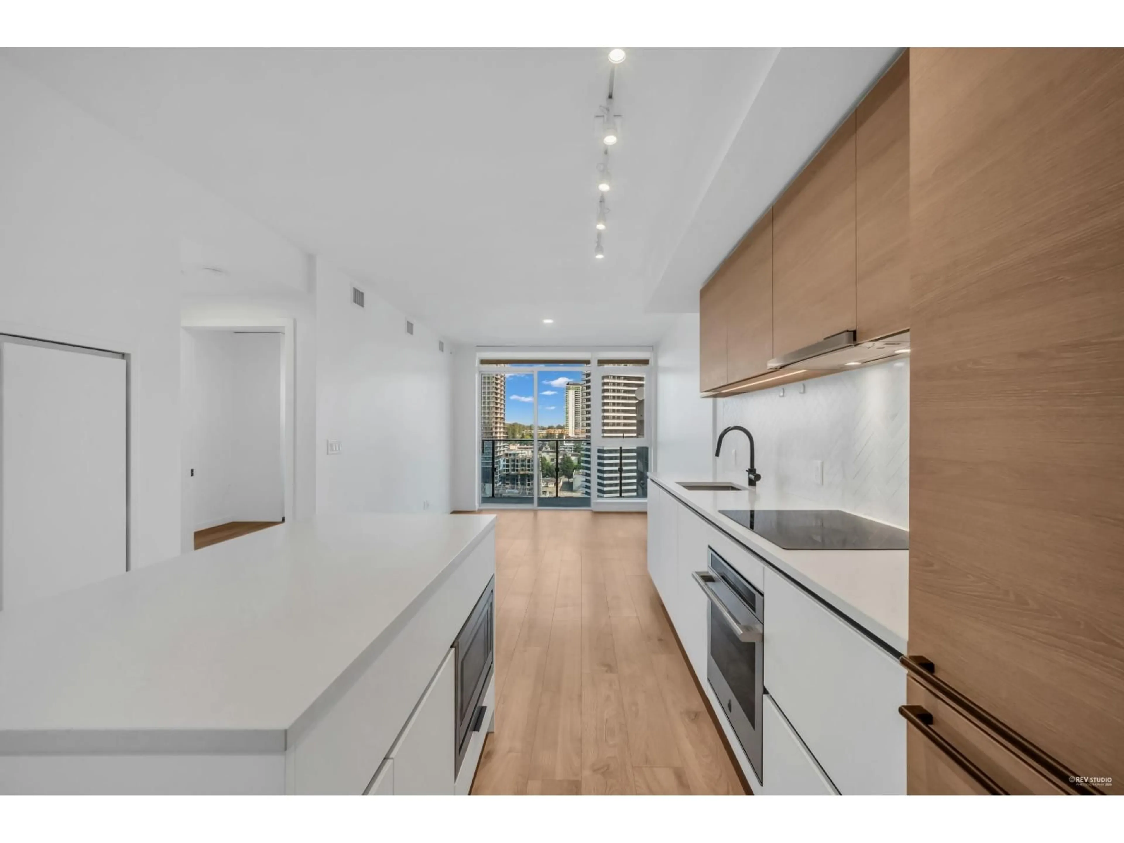 Open concept kitchen, unknown for 1506 - 10448 UNIVERSITY, Surrey British Columbia V3T0S7