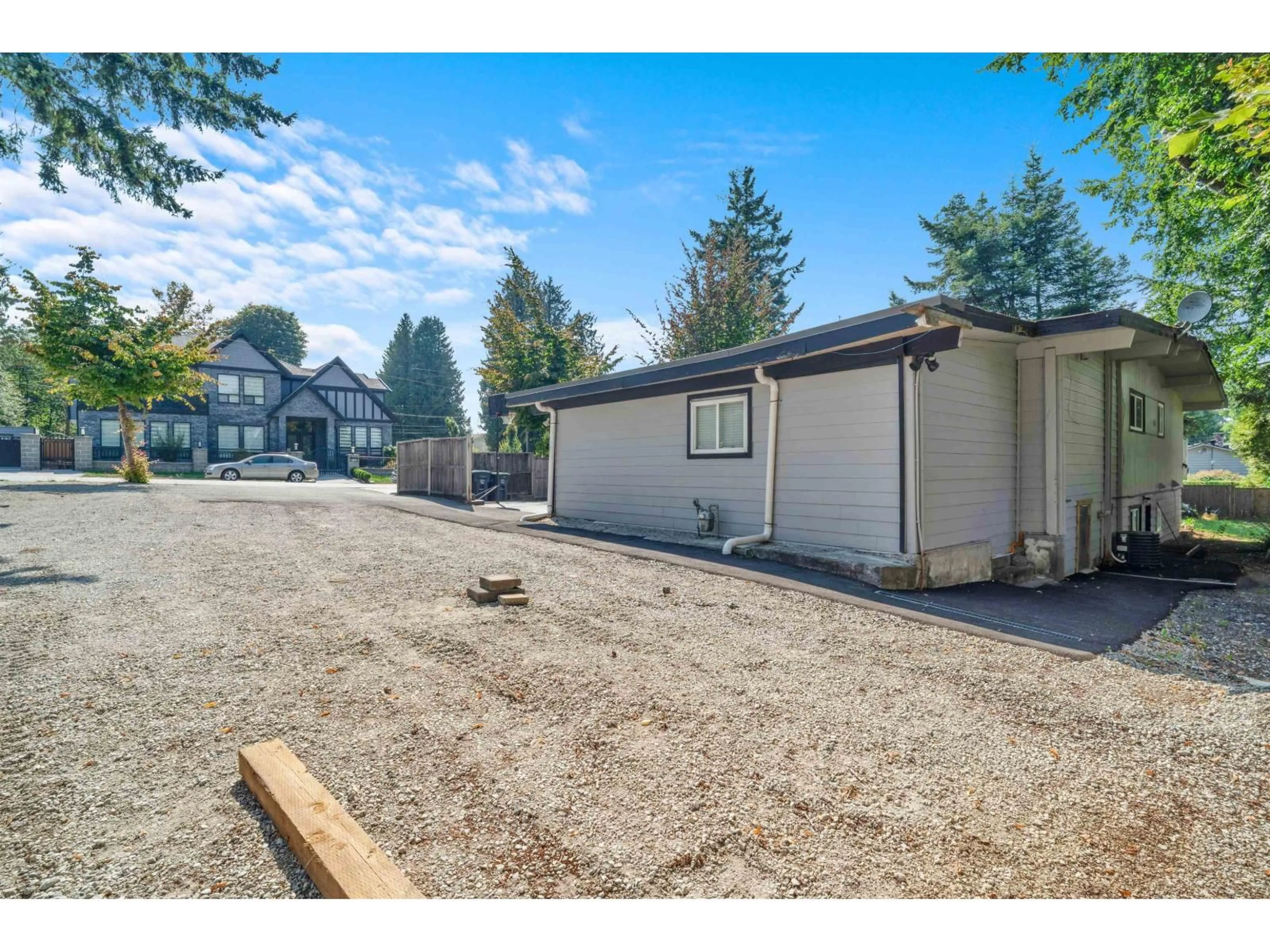 Unknown for 12847 106, Surrey British Columbia V3T2B9
