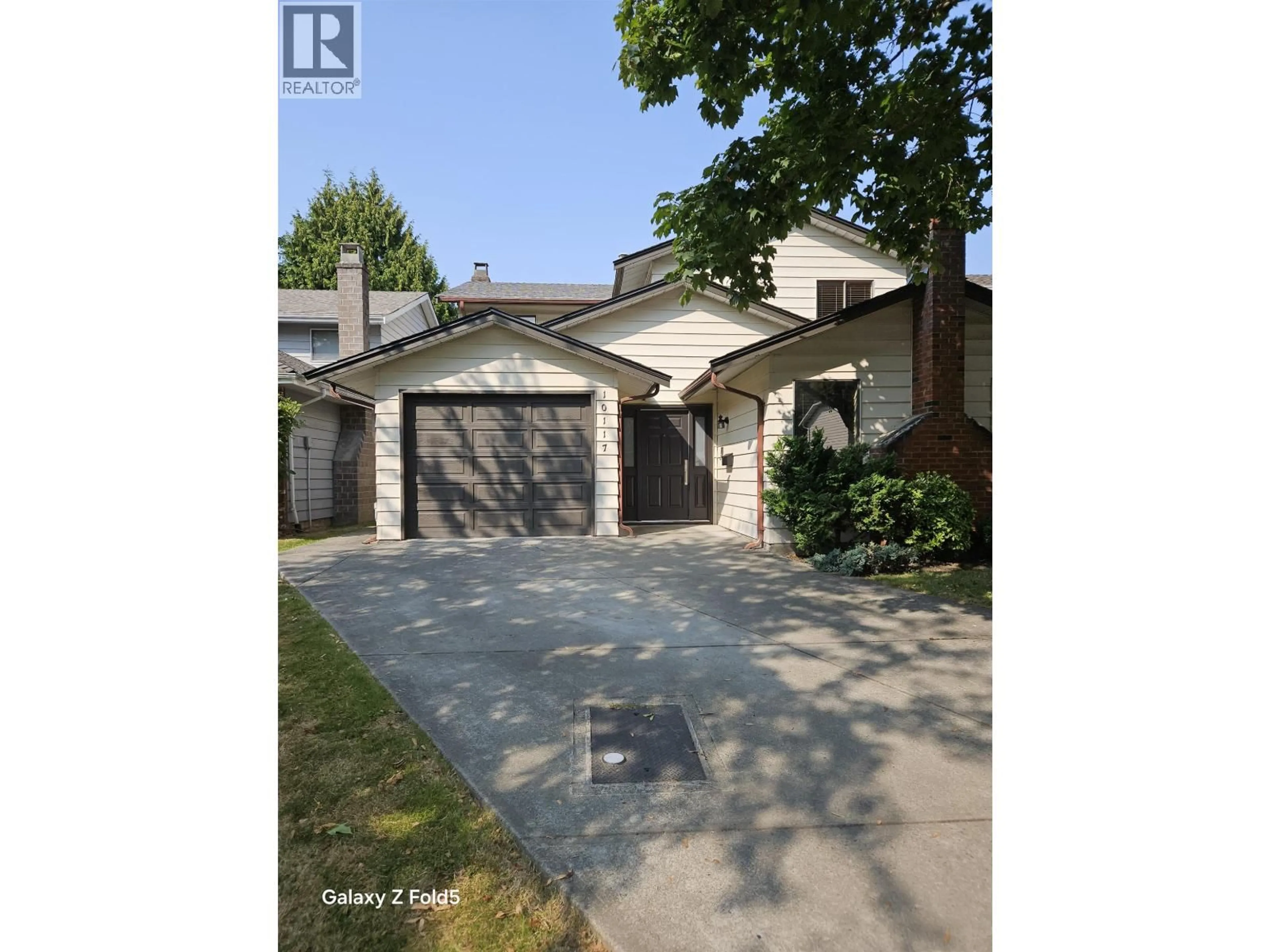 A pic from outside/outdoor area/front of a property/back of a property/a pic from drone, street for 10117 LAWSON DRIVE, Richmond British Columbia V7E5M2