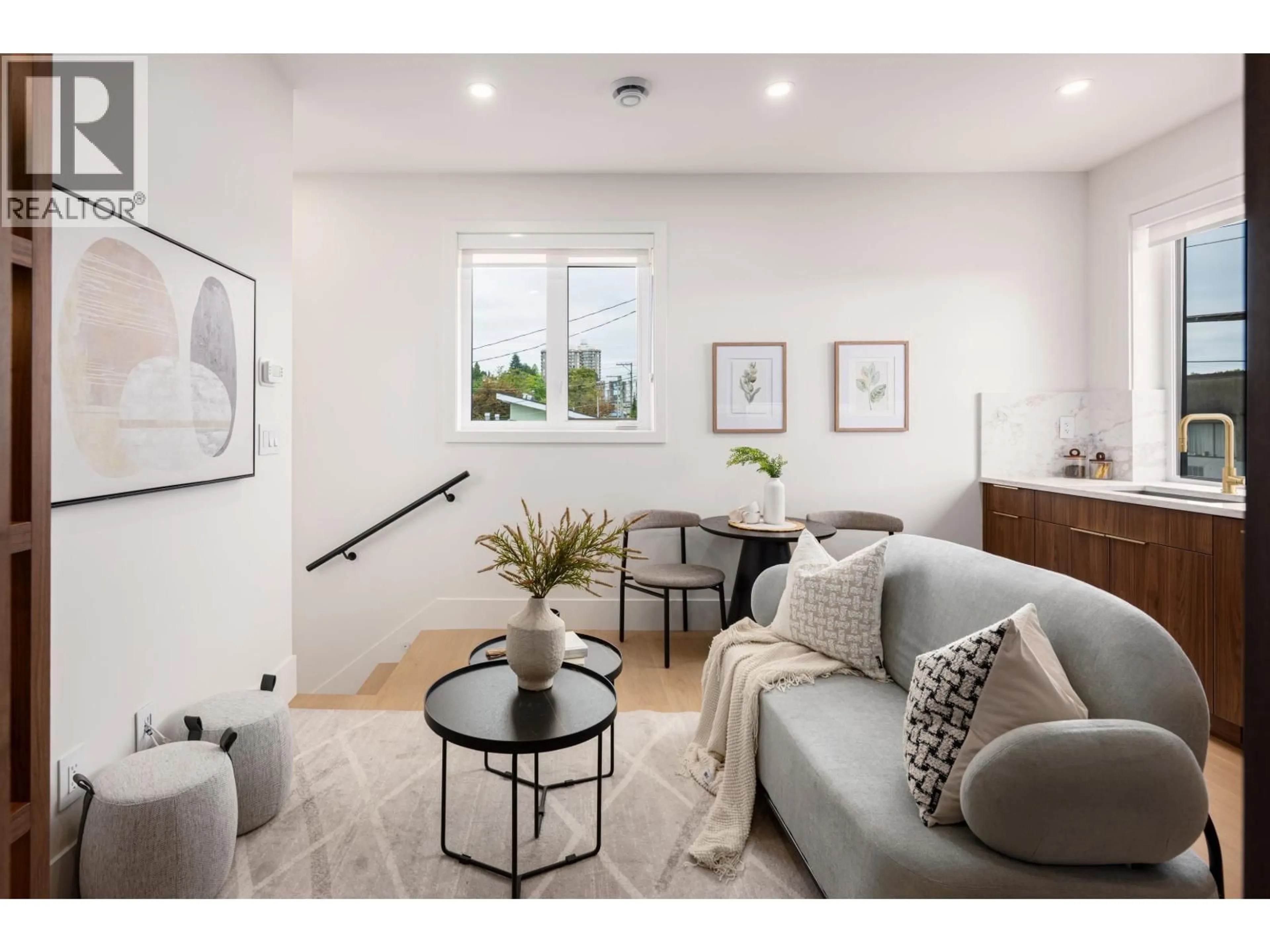 Living room with furniture, unknown for 3468 FRANKLIN STREET, Vancouver British Columbia V5K1Y3