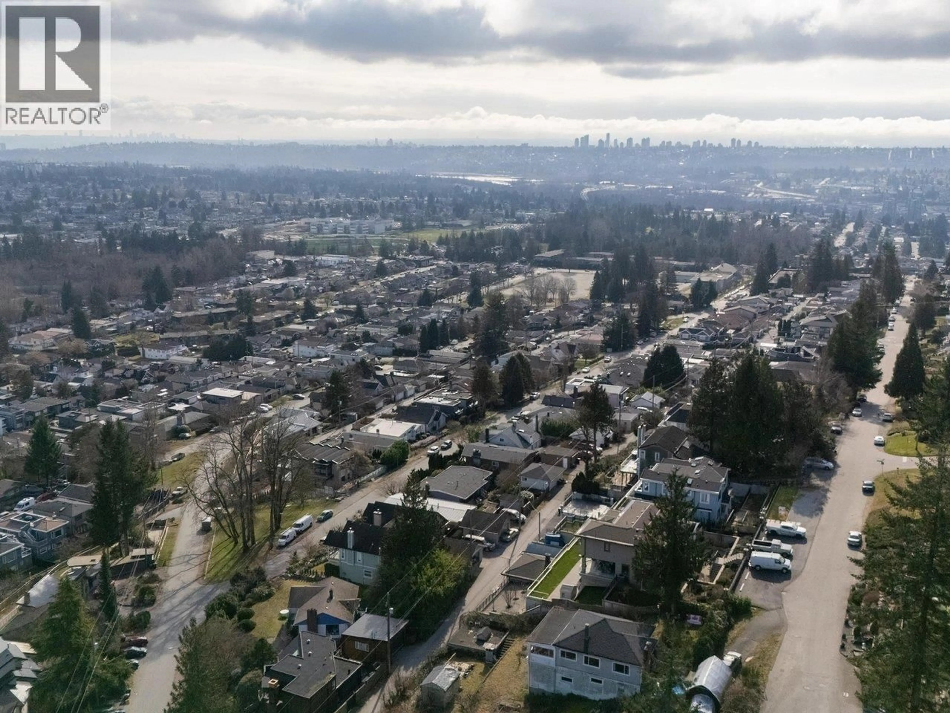 A pic from outside/outdoor area/front of a property/back of a property/a pic from drone, mountain view for 151 HOLDOM AVENUE, Burnaby British Columbia V5B1K2