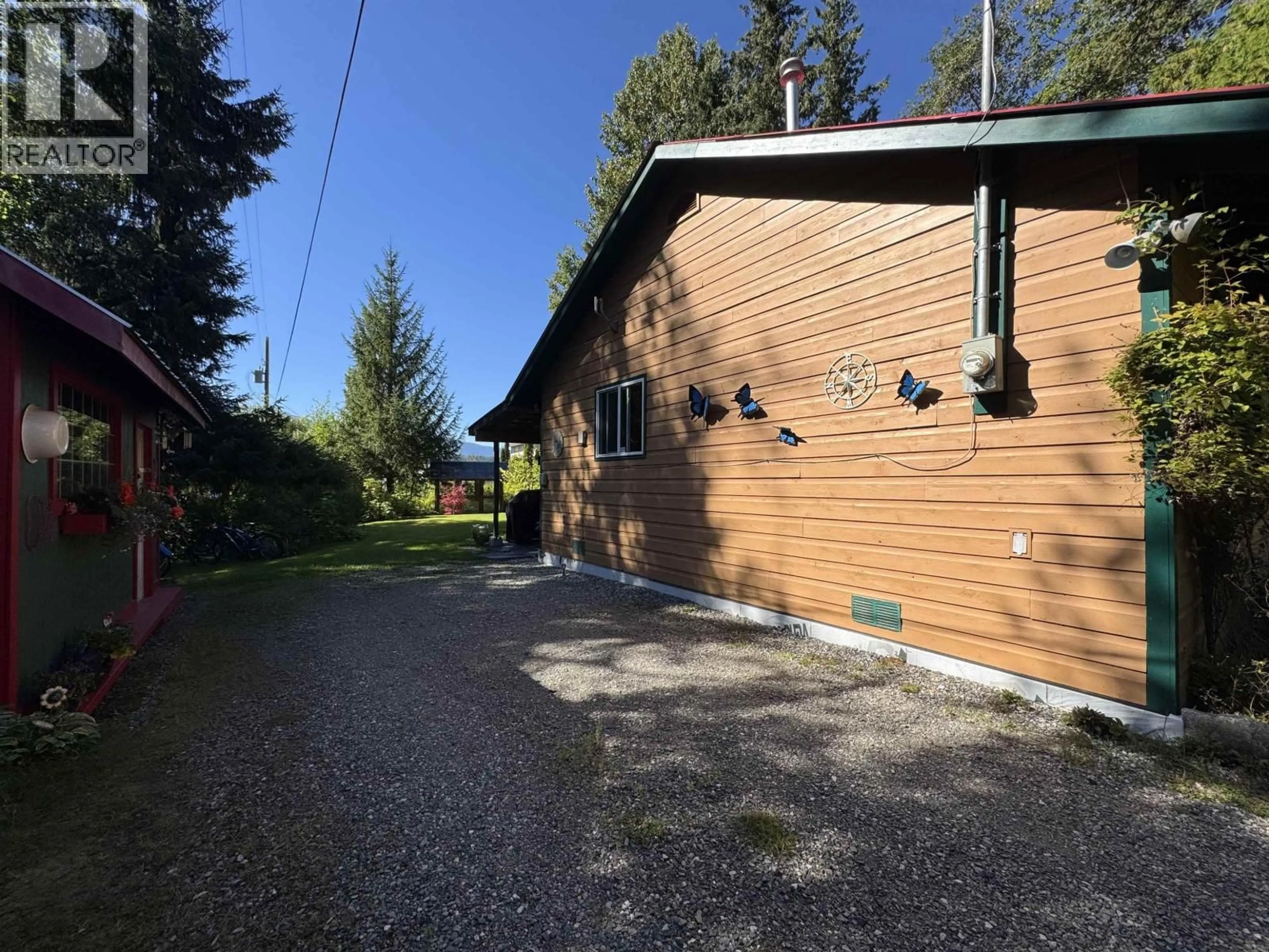 A pic from outside/outdoor area/front of a property/back of a property/a pic from drone, unknown for 2523 FIRST AVENUE, Terrace British Columbia V8G0G2
