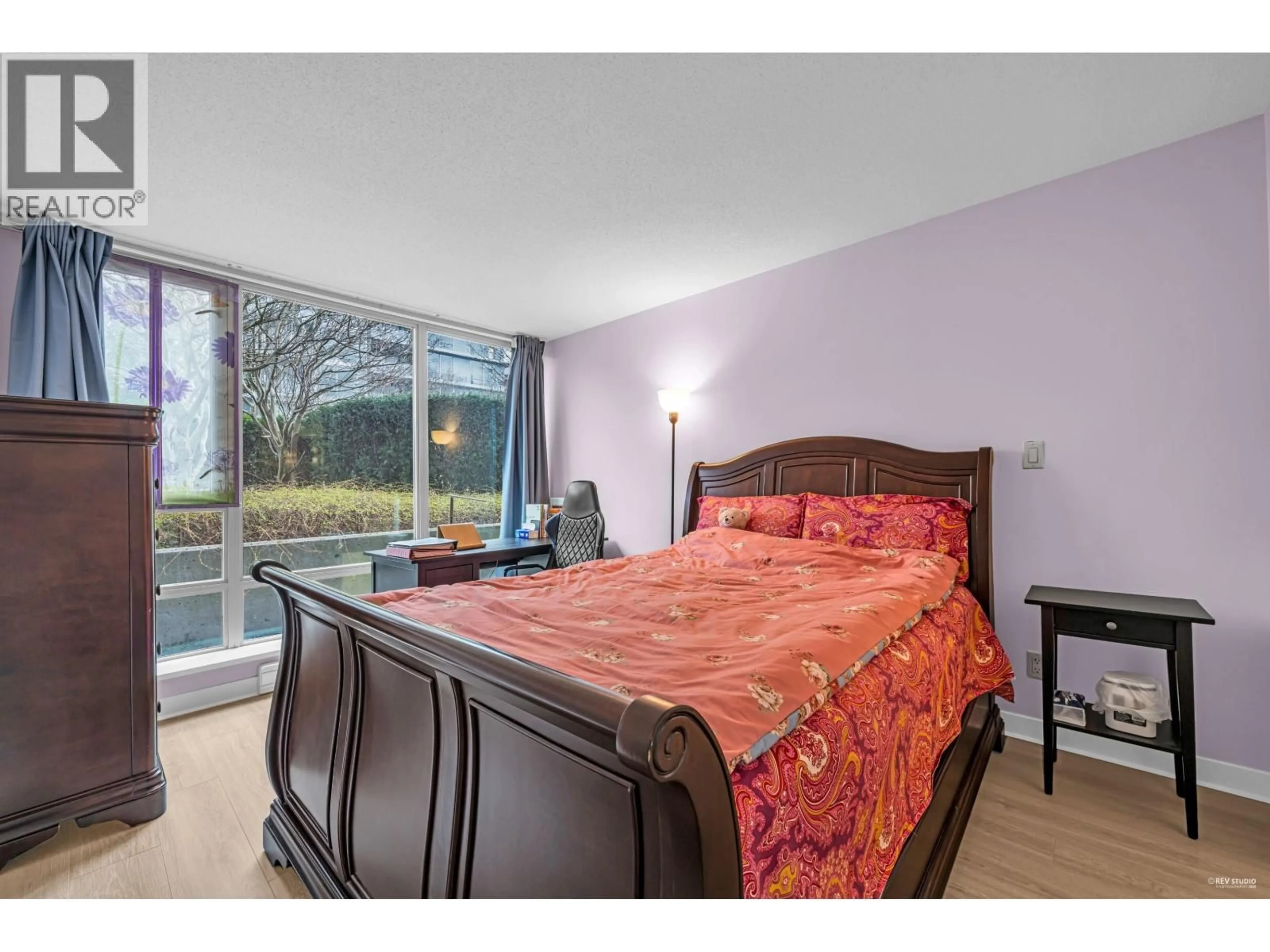 Bedroom with bed, unknown for 509 - 6733 BUSWELL STREET, Richmond British Columbia V6Y0E3