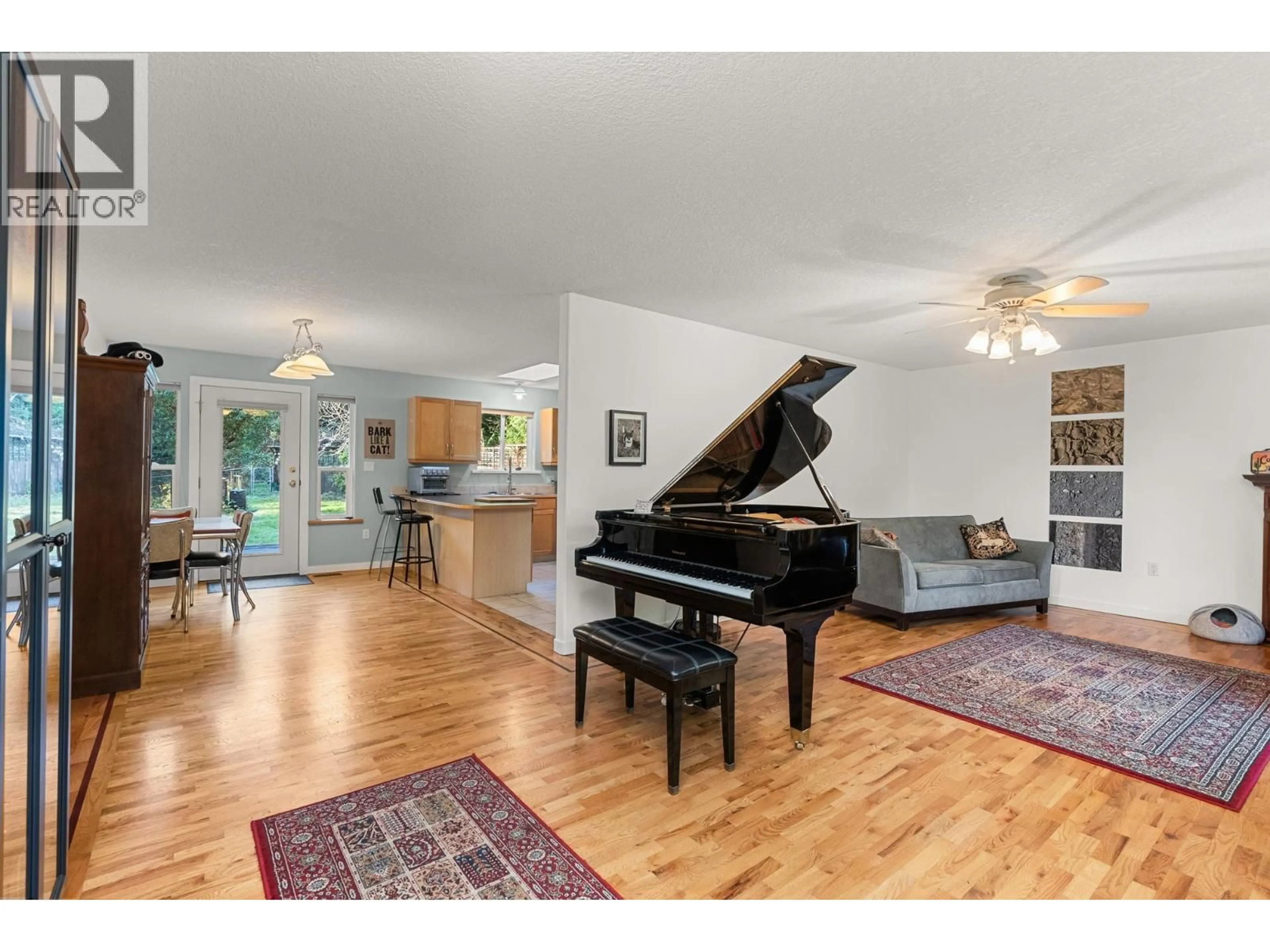 Unknown for 1559 PARK AVENUE, Roberts Creek British Columbia V0N2W2