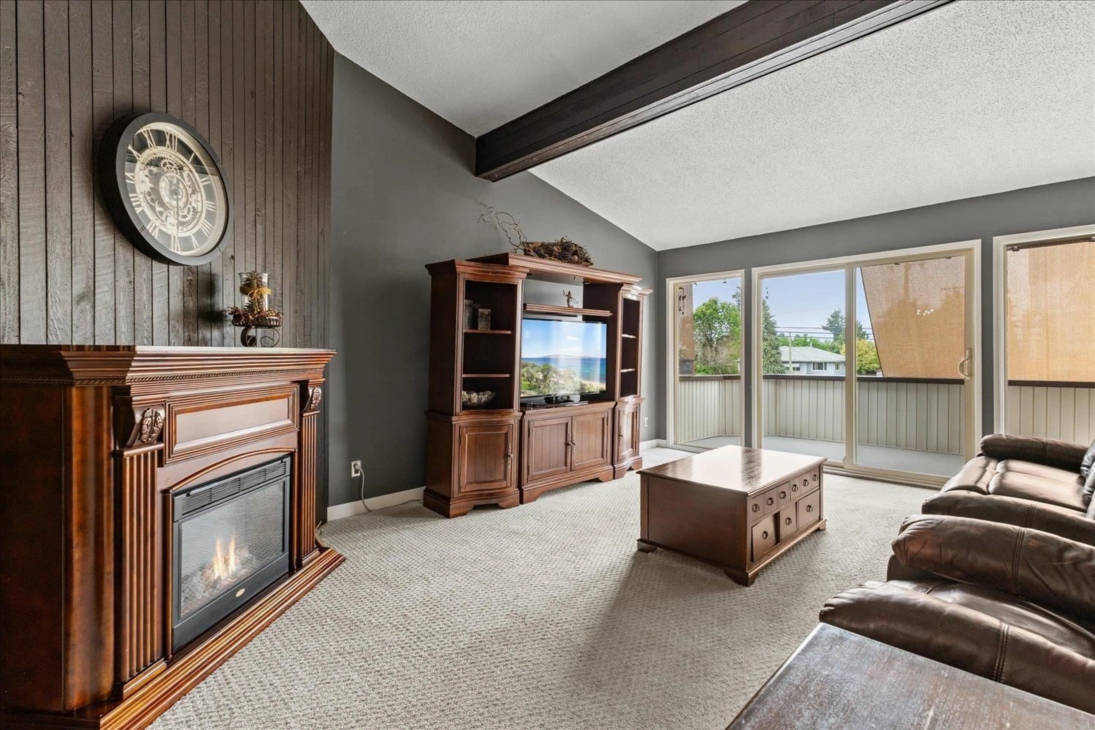 Living room with furniture, unknown for 218 - 46210 CHILLIWACK CENTRAL ROAD, Chilliwack British Columbia V2P1J8