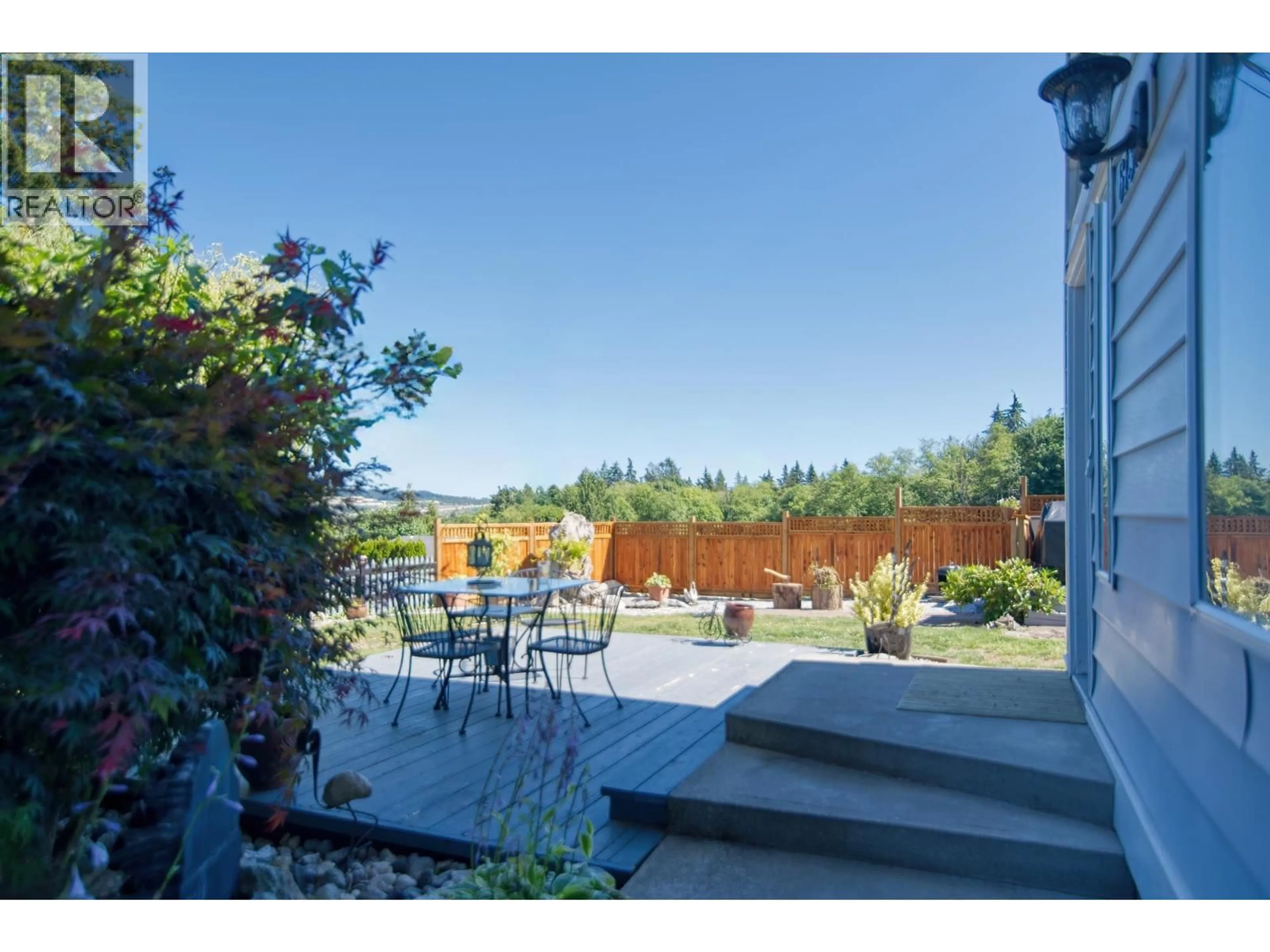 Patio, unknown for 6135 FAIRWAY AVENUE, Sechelt British Columbia V7Z0L6