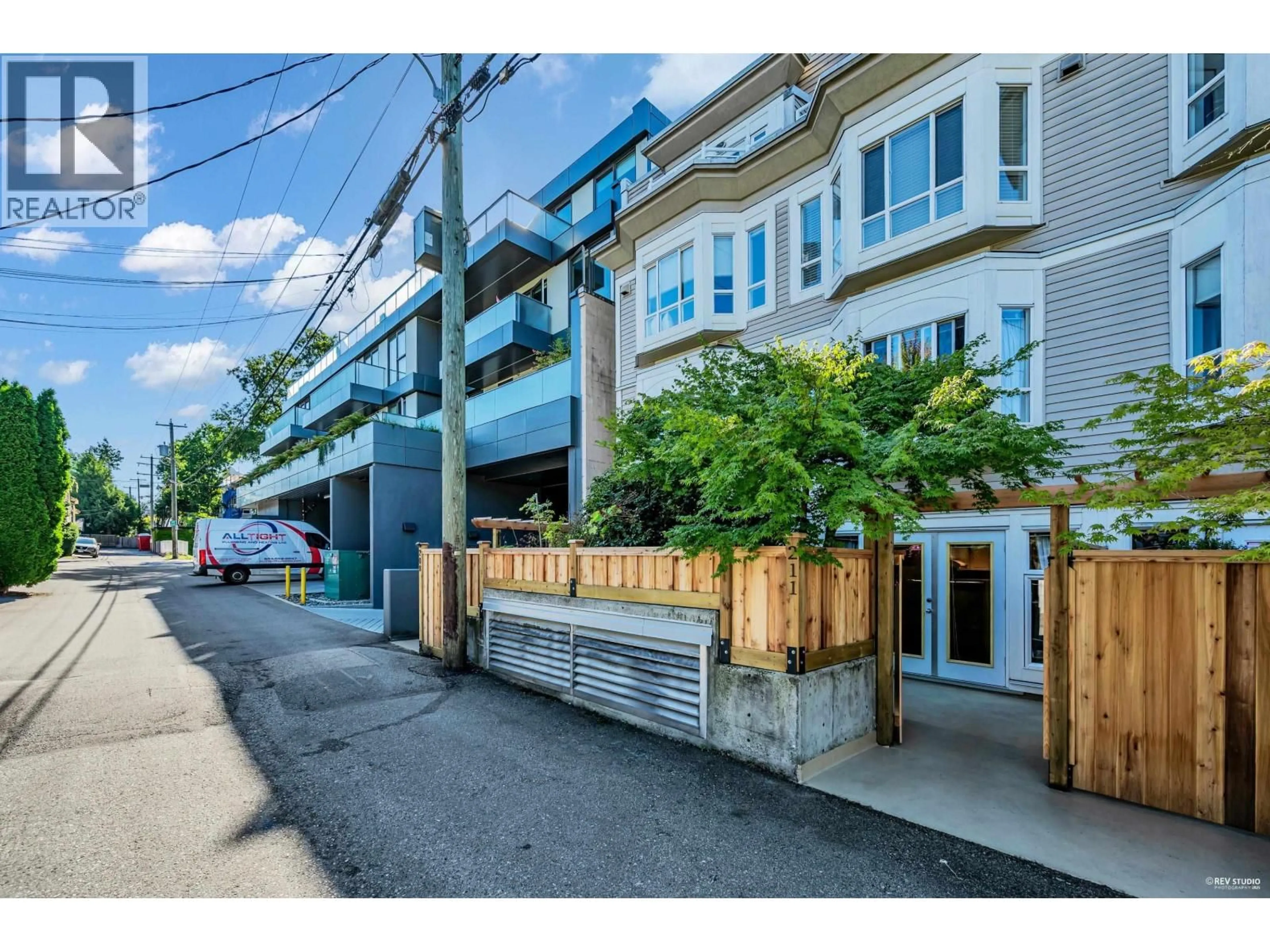 Patio, street for 211 - 2545 BROADWAY, Vancouver British Columbia V6K2E9