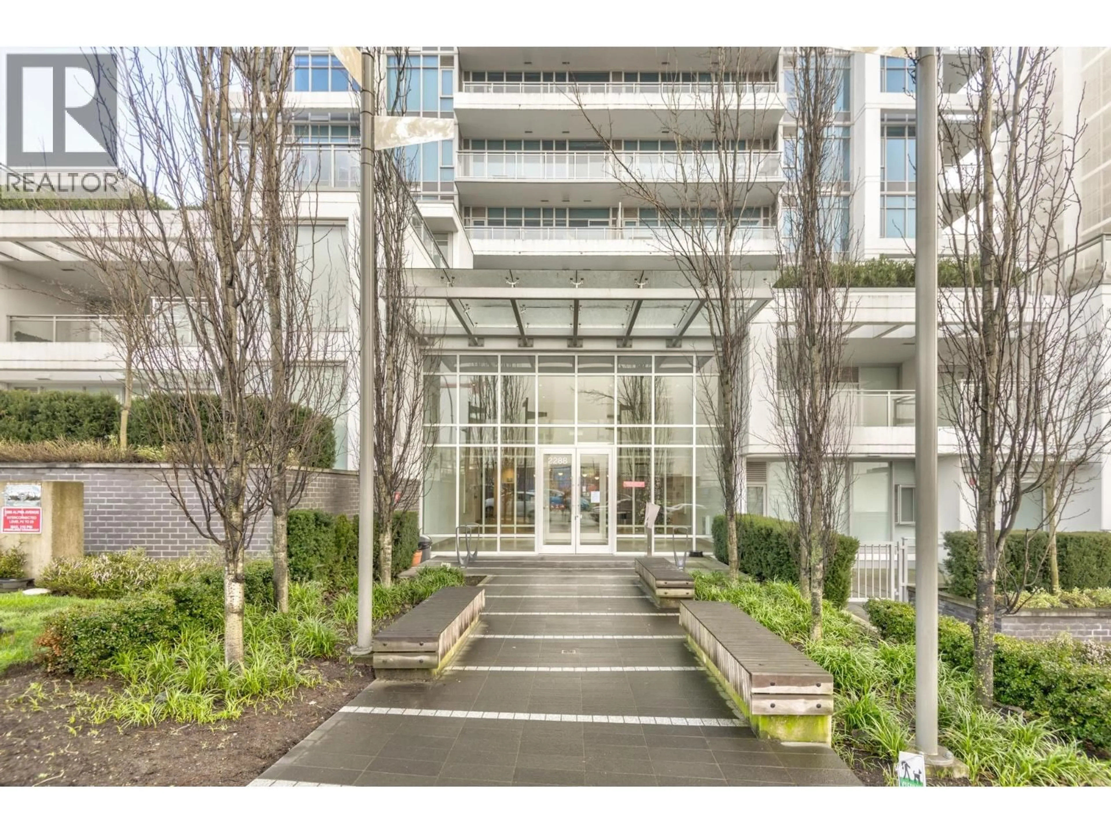 Indoor foyer for 603 - 2288 ALPHA AVENUE, Burnaby British Columbia V5C0L9