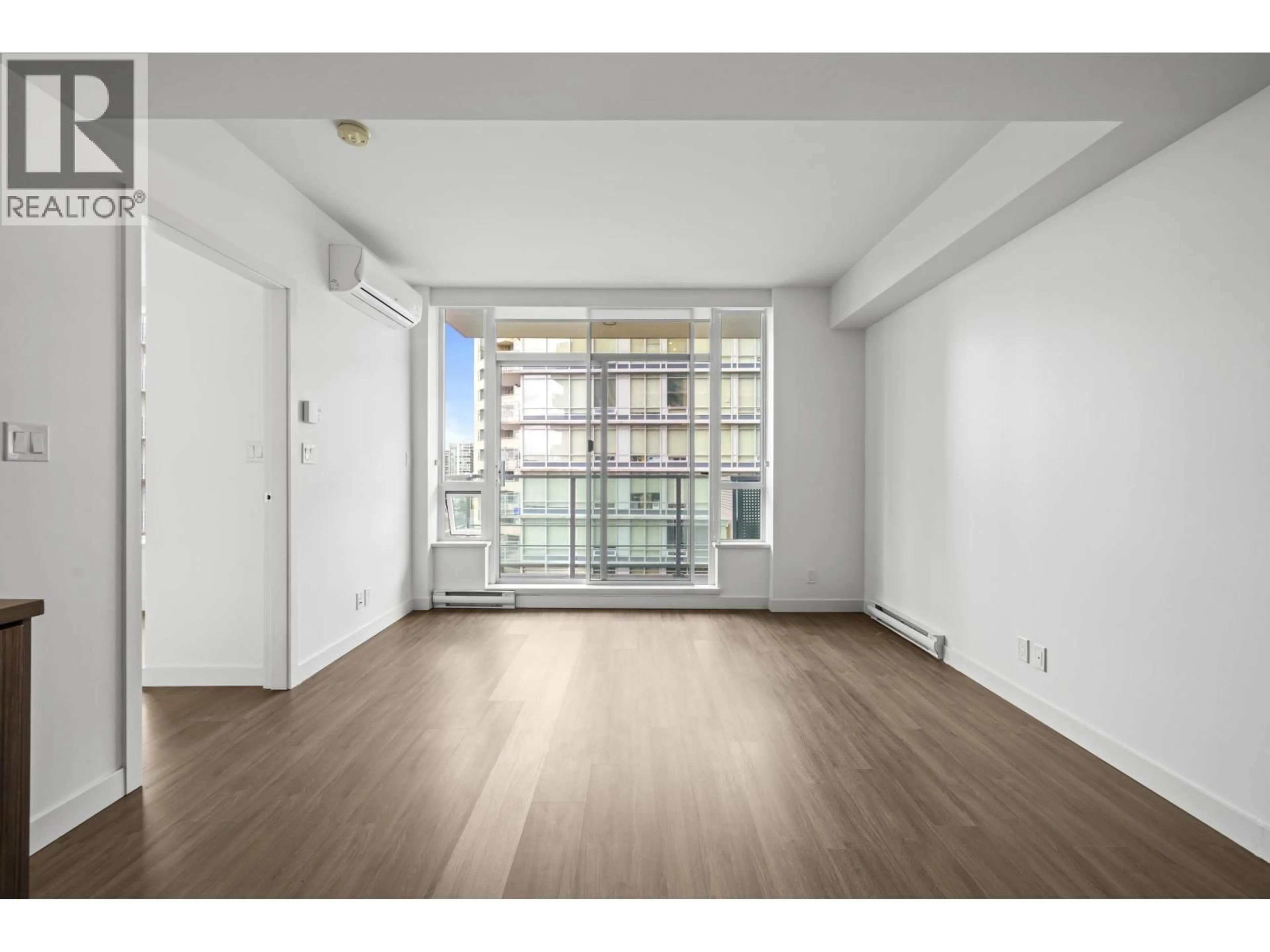 A pic of a room for 805 - 5599 COONEY ROAD, Richmond British Columbia V6X0N8